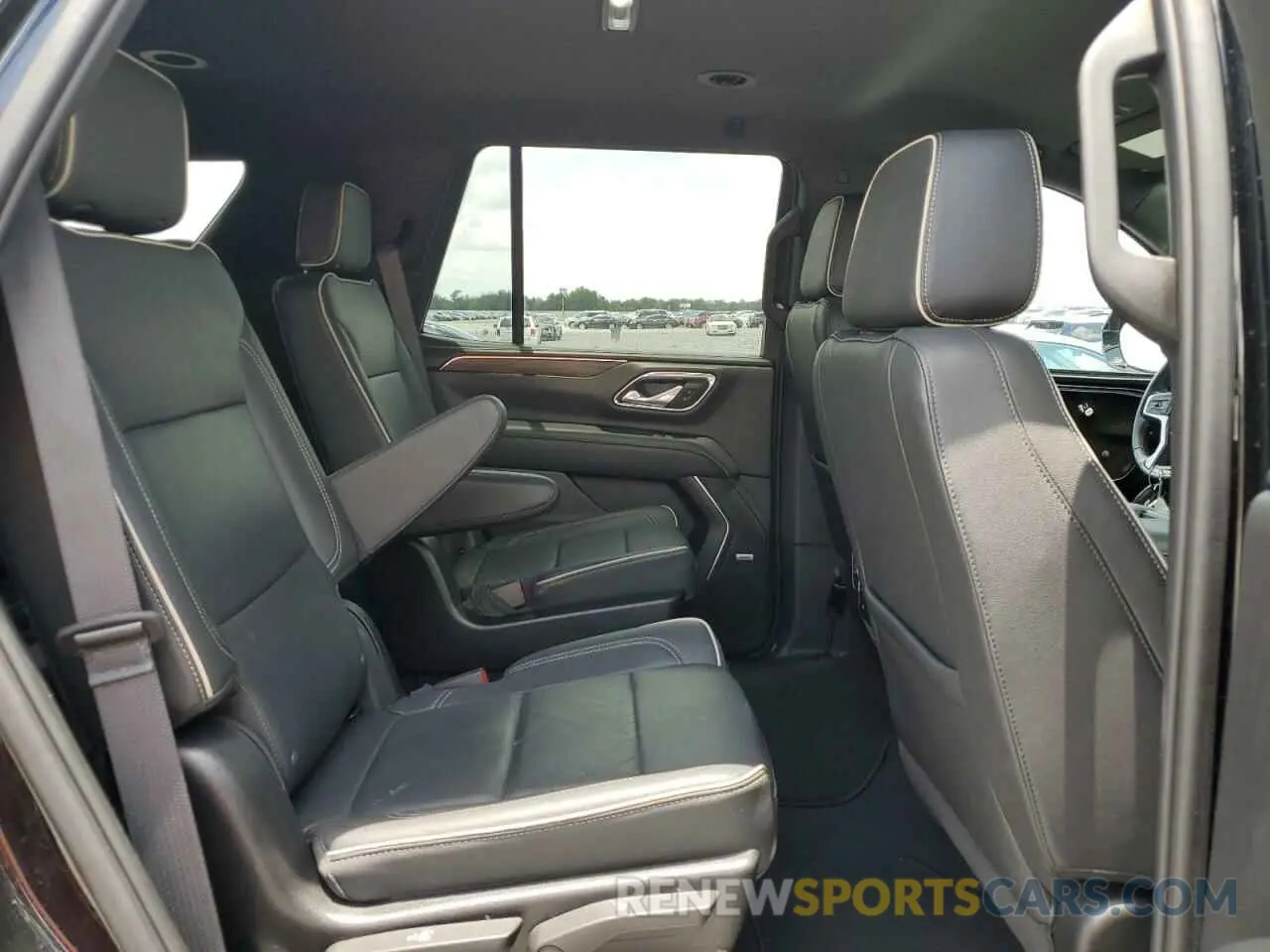11 Фотография поврежденного автомобиля 1GNSKSKD7RR124765 CHEVROLET TAHOE 2024