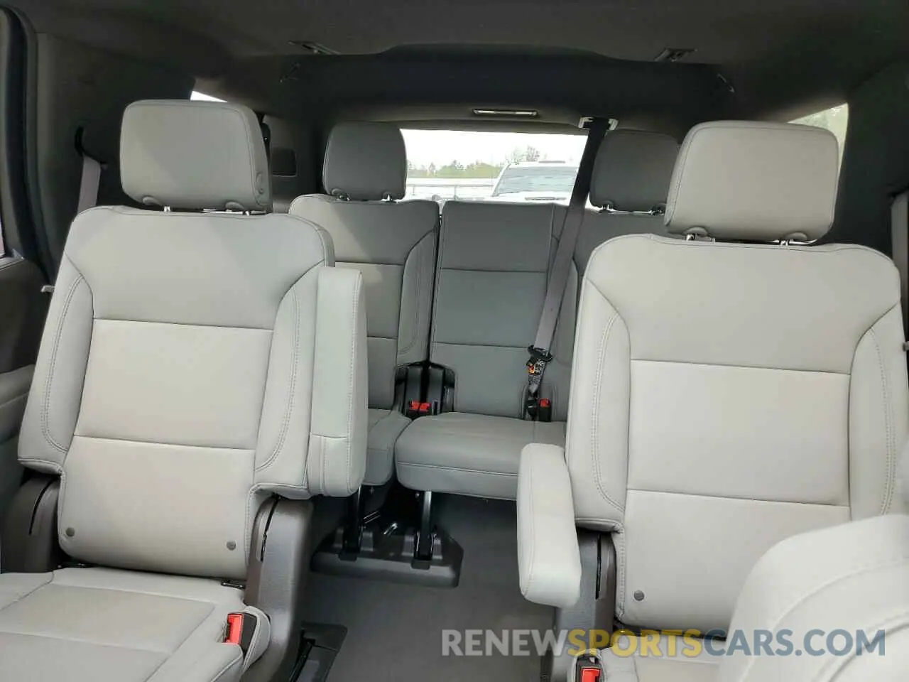 10 Фотография поврежденного автомобиля 1GNS5NRD0SR132114 CHEVROLET TAHOE 2025