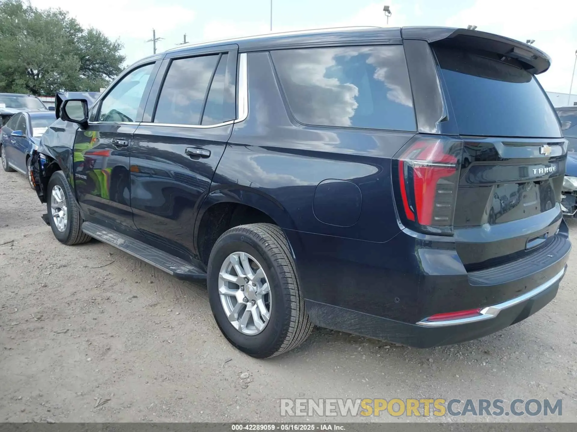 3 Фотография поврежденного автомобиля 1GNS5NRD3SR205234 CHEVROLET TAHOE 2025