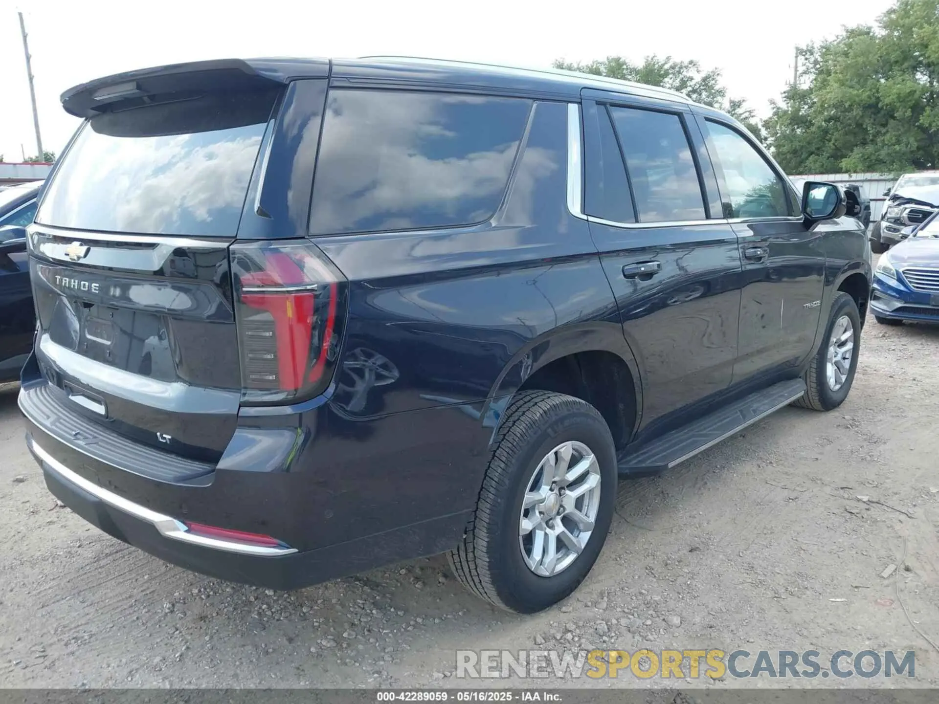 4 Фотография поврежденного автомобиля 1GNS5NRD3SR205234 CHEVROLET TAHOE 2025