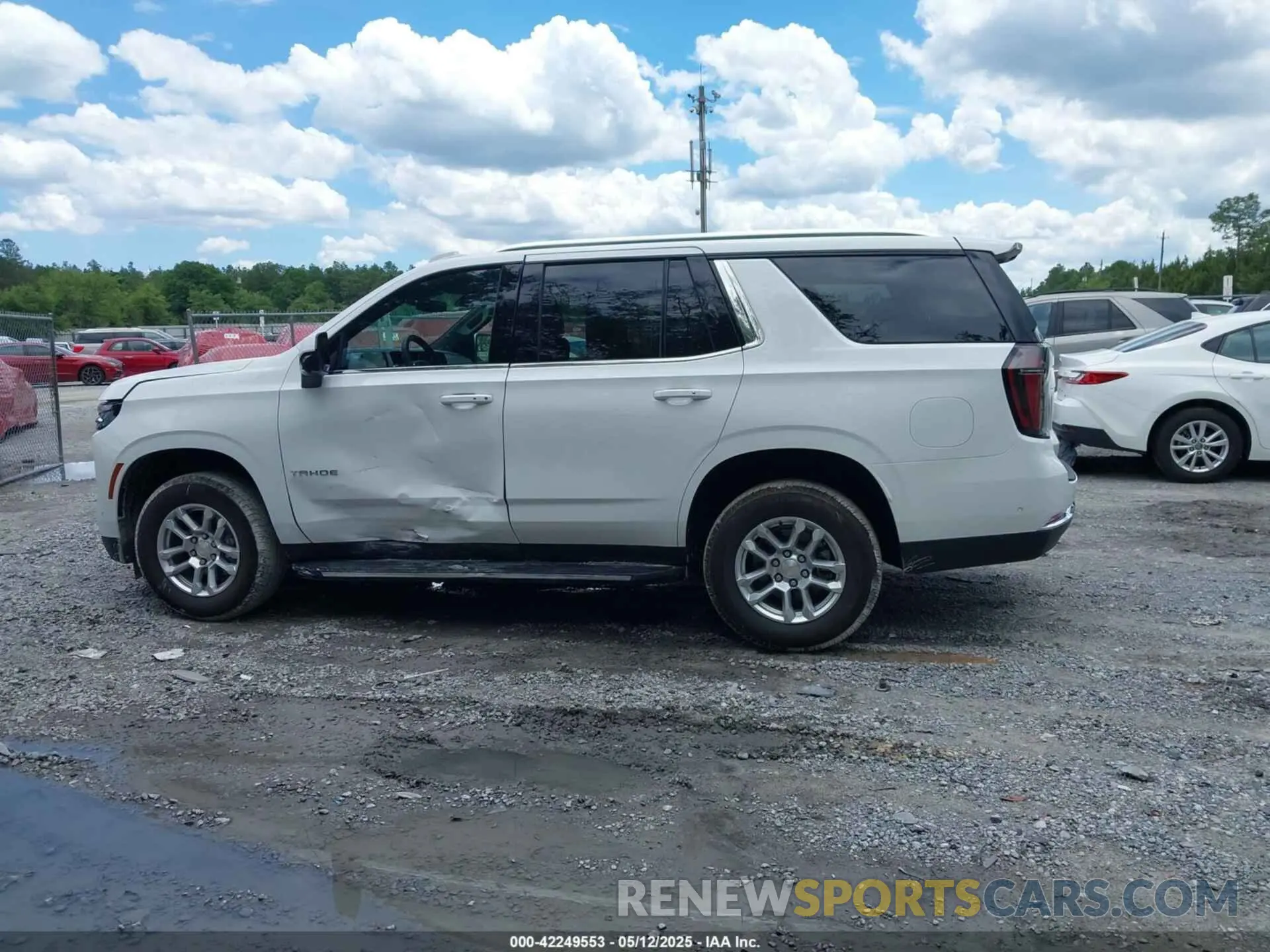 14 Photograph of a damaged car 1GNS5NRD4SR204271 CHEVROLET TAHOE 2025