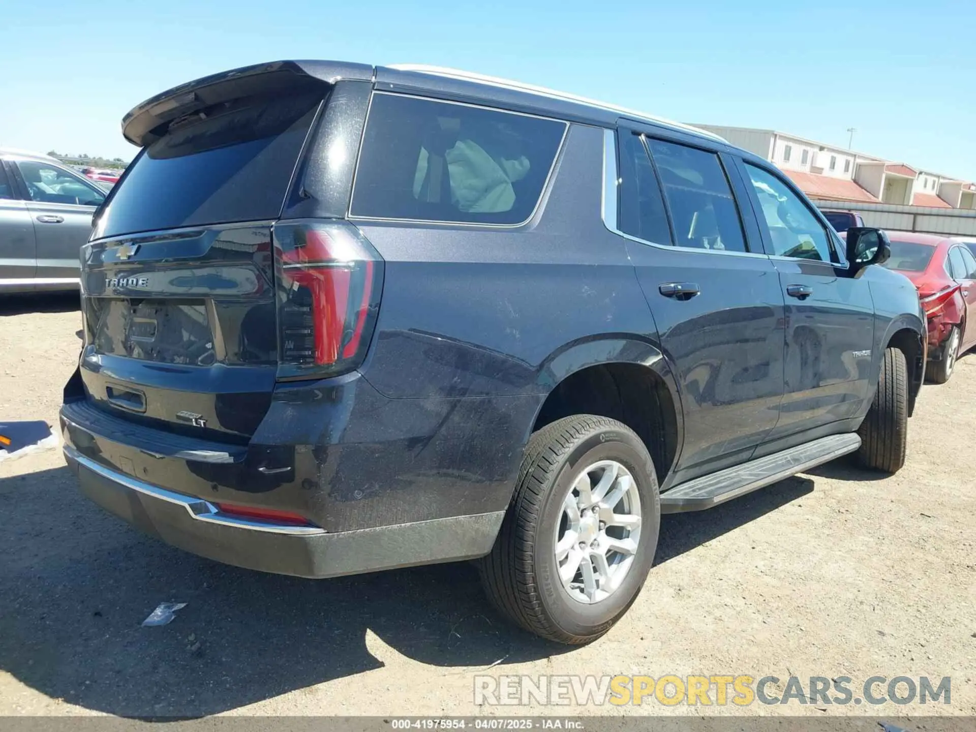 4 Фотография поврежденного автомобиля 1GNS5NRD7SR205754 CHEVROLET TAHOE 2025