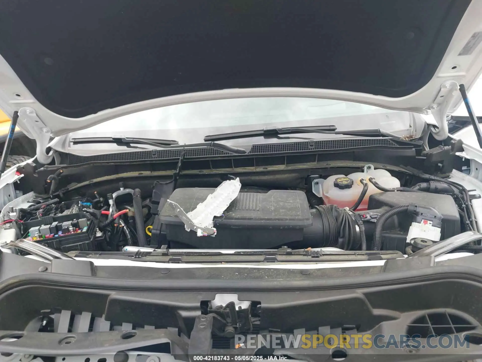 10 Photograph of a damaged car 1GNS6PRL3SR148260 CHEVROLET TAHOE 2025