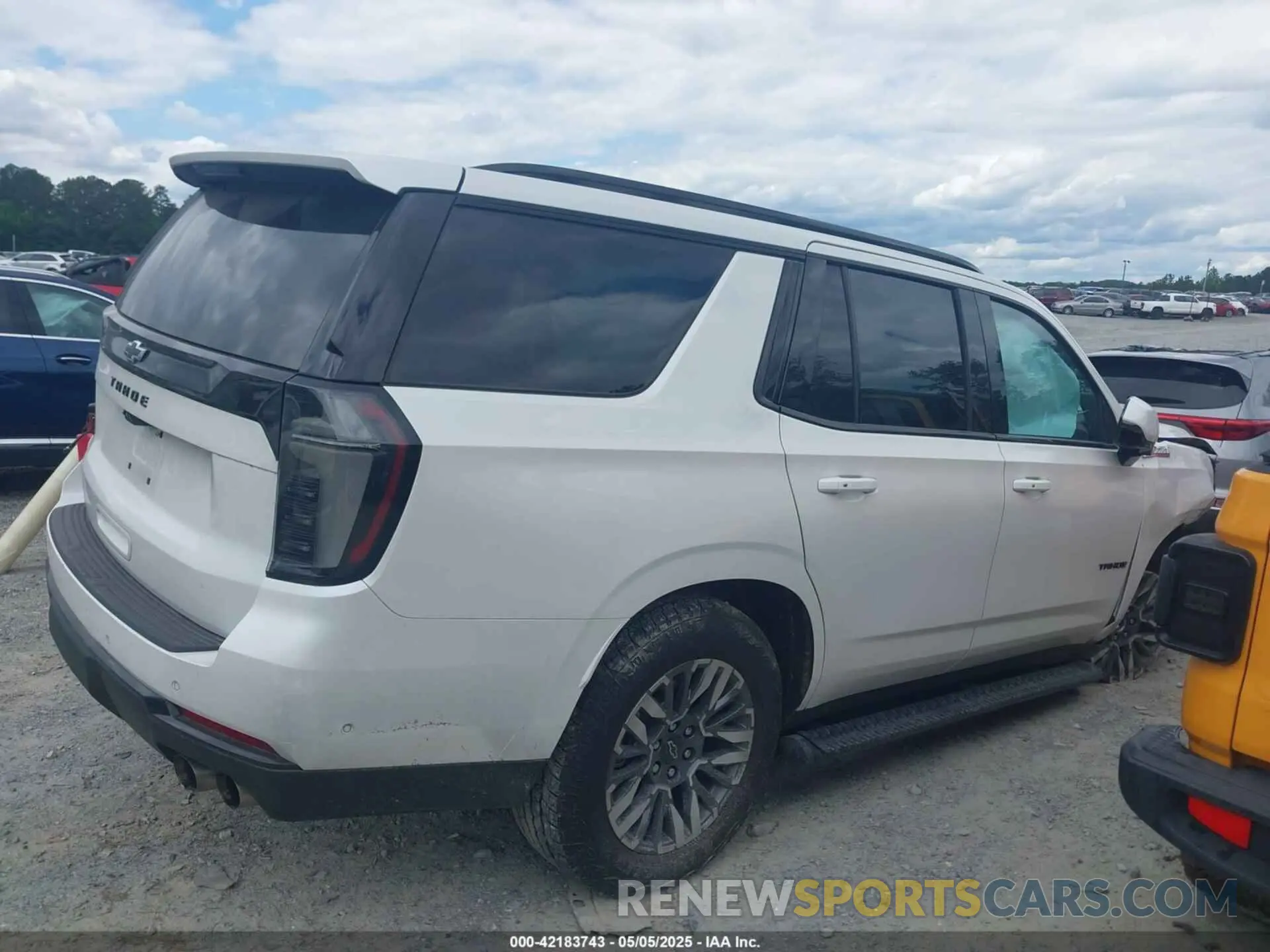 13 Photograph of a damaged car 1GNS6PRL3SR148260 CHEVROLET TAHOE 2025