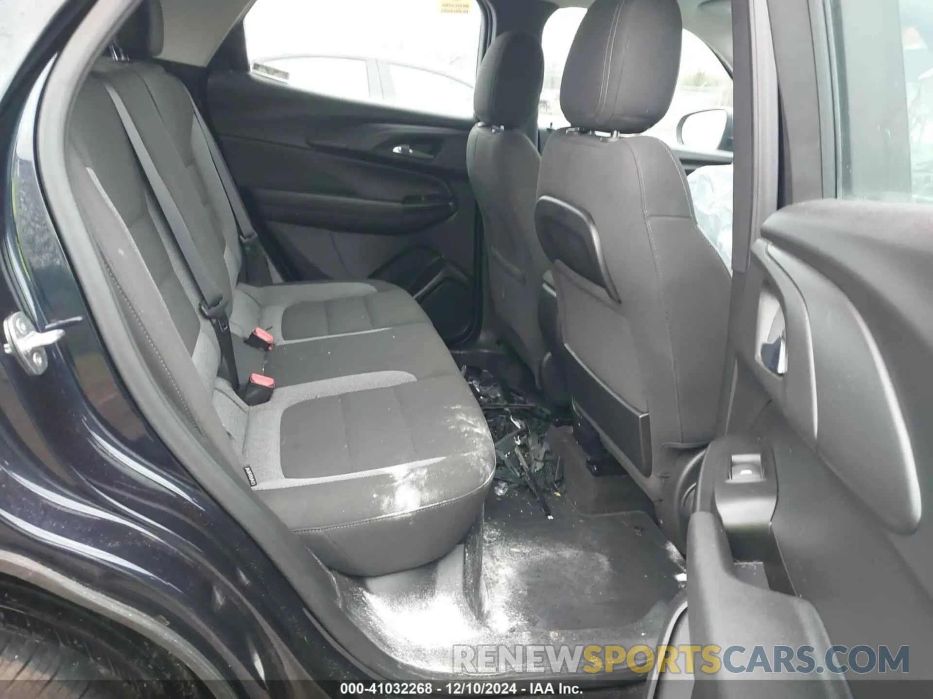 8 Photograph of a damaged car KL79MMS2XMB100177 CHEVROLET TRAILBLAZER 2021