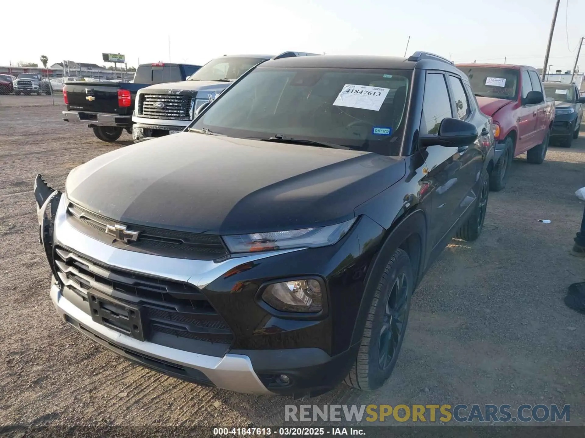 2 Фотография поврежденного автомобиля KL79MPS20MB040640 CHEVROLET TRAILBLAZER 2021