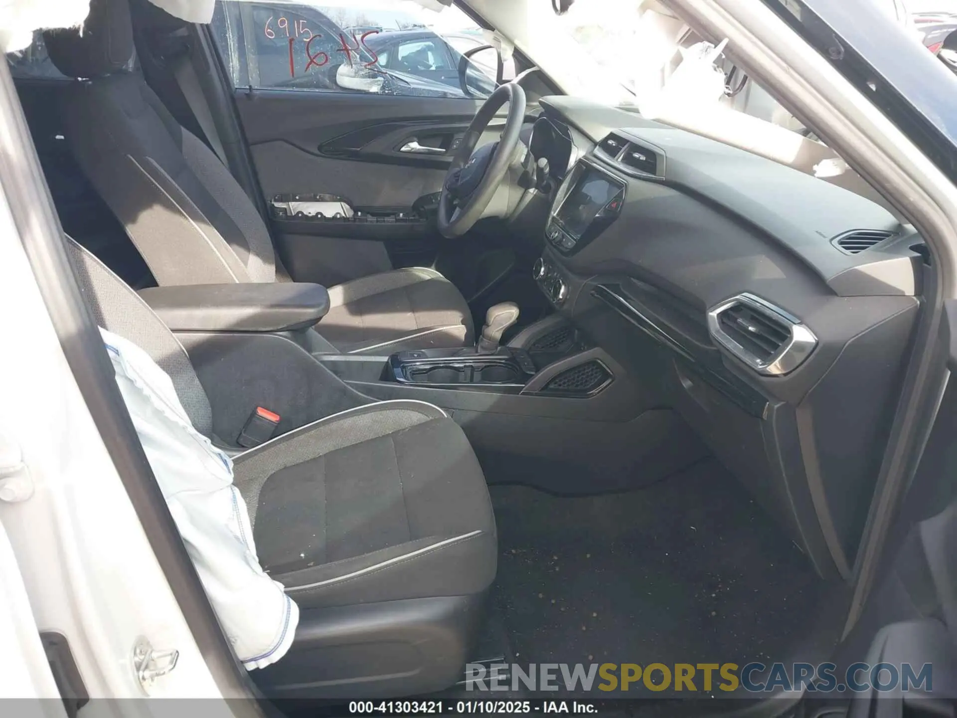 5 Photograph of a damaged car KL79MPS21MB116642 CHEVROLET TRAILBLAZER 2021