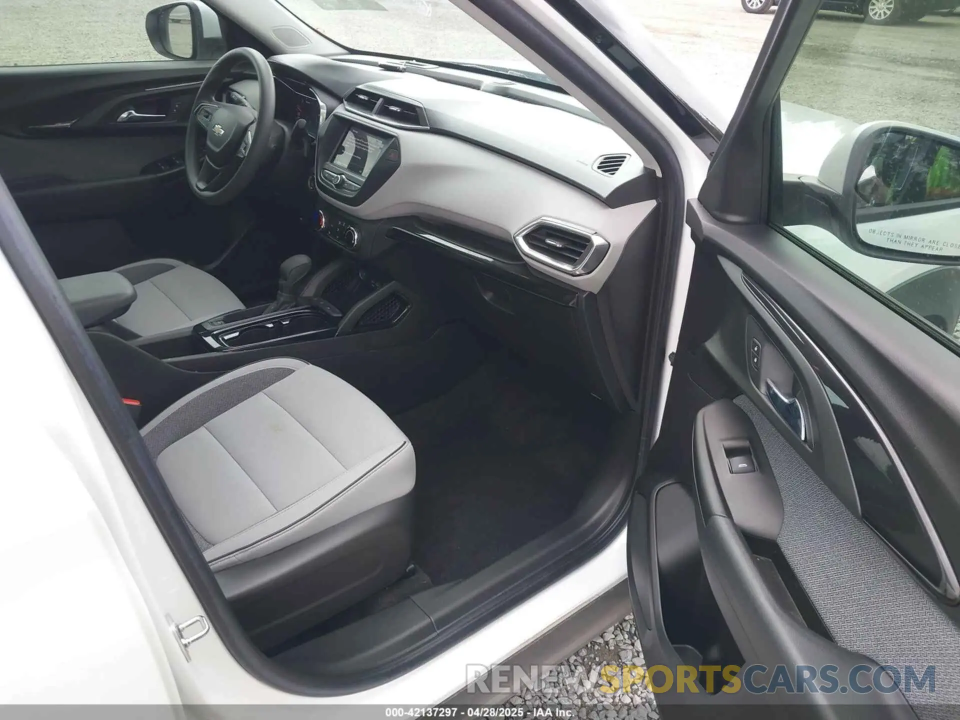 5 Photograph of a damaged car KL79MPS21MB152377 CHEVROLET TRAILBLAZER 2021
