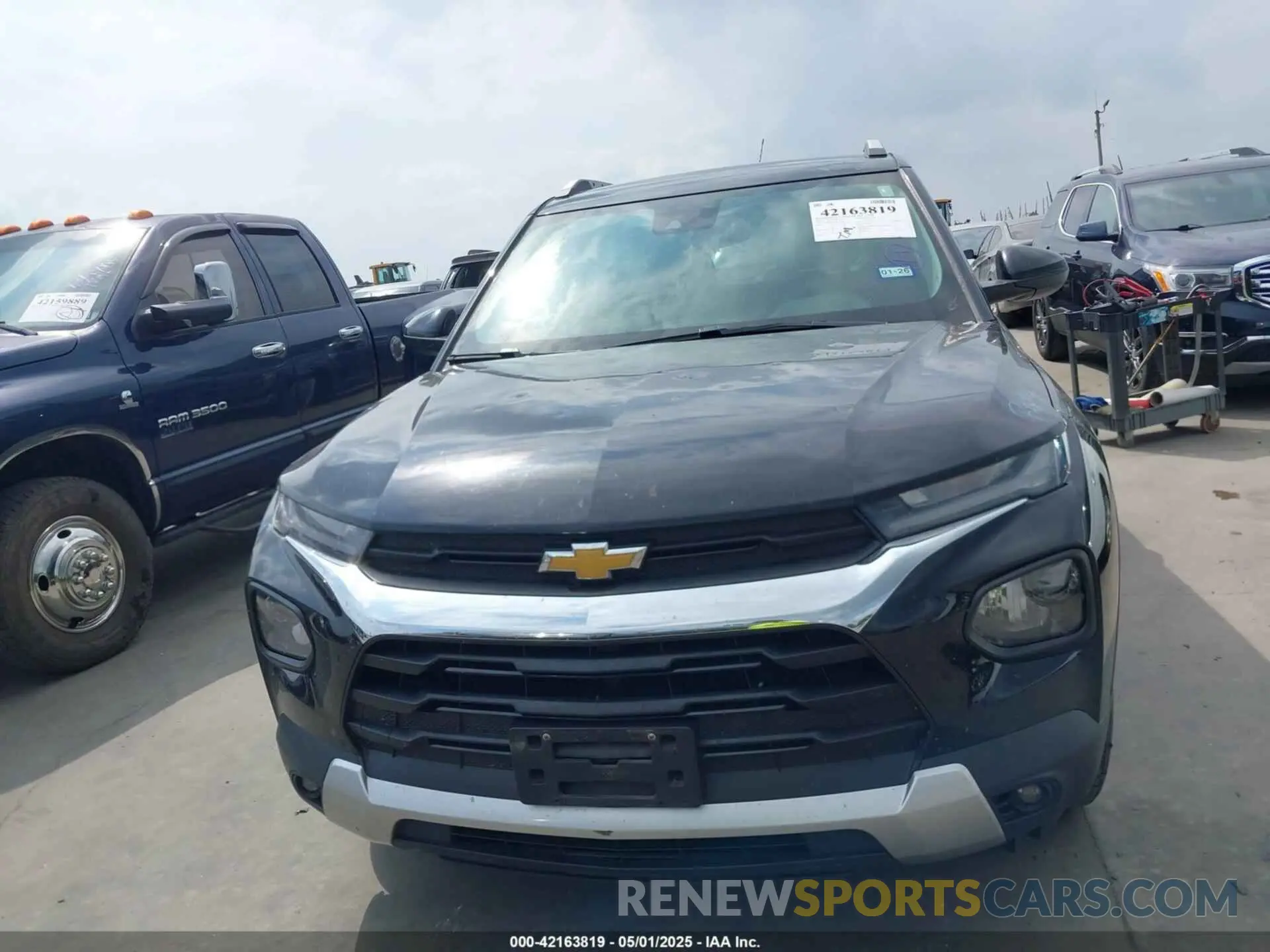 12 Photograph of a damaged car KL79MPS27MB149368 CHEVROLET TRAILBLAZER 2021