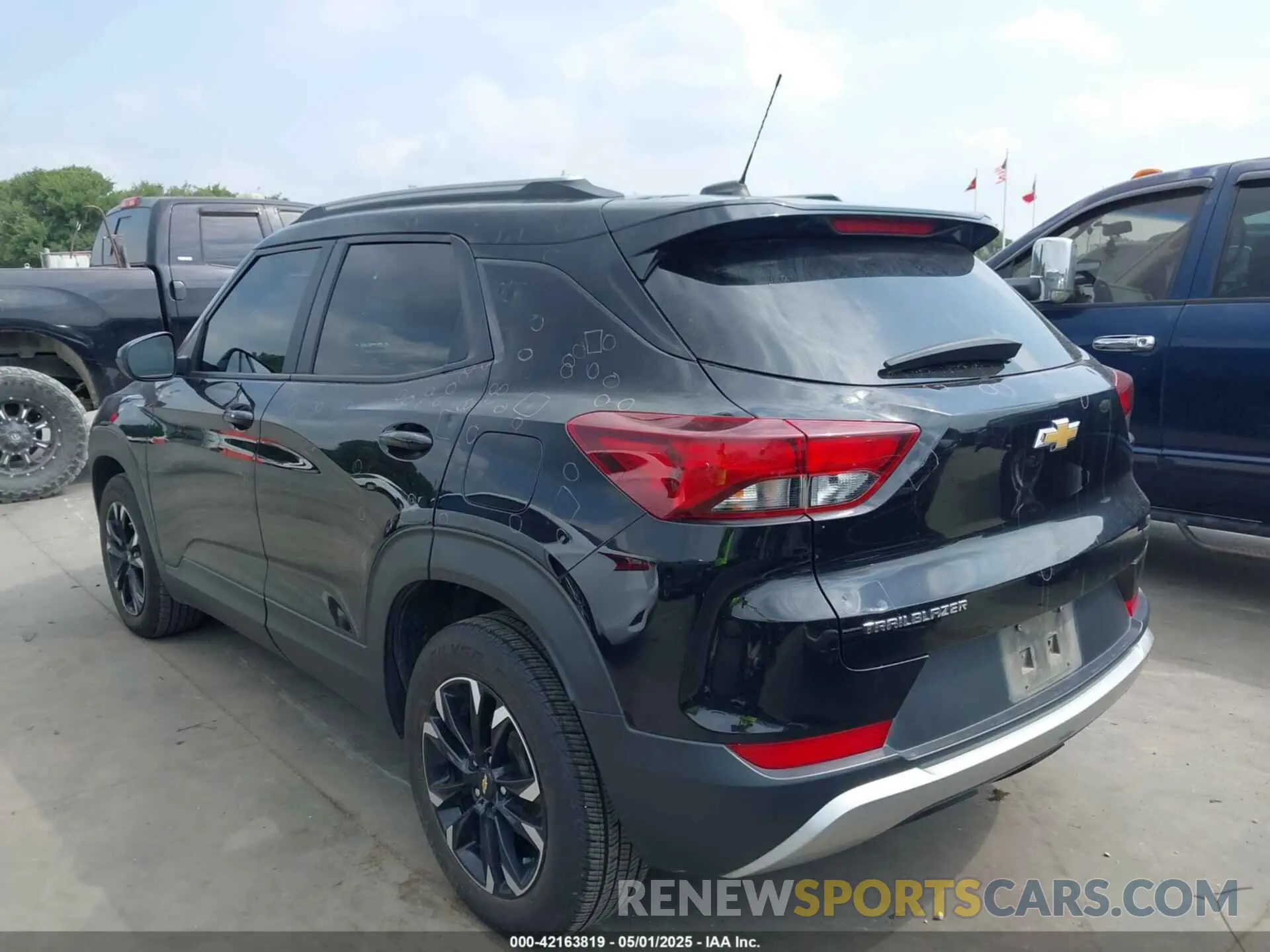 3 Photograph of a damaged car KL79MPS27MB149368 CHEVROLET TRAILBLAZER 2021