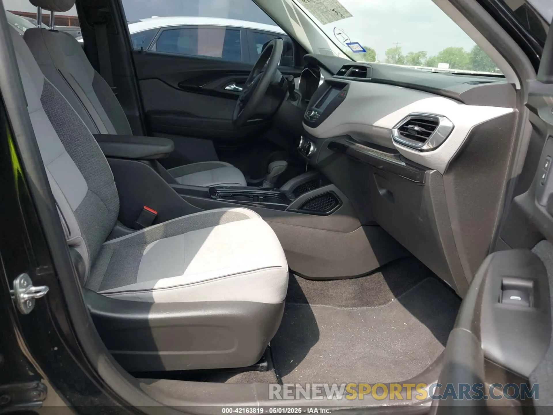 5 Photograph of a damaged car KL79MPS27MB149368 CHEVROLET TRAILBLAZER 2021