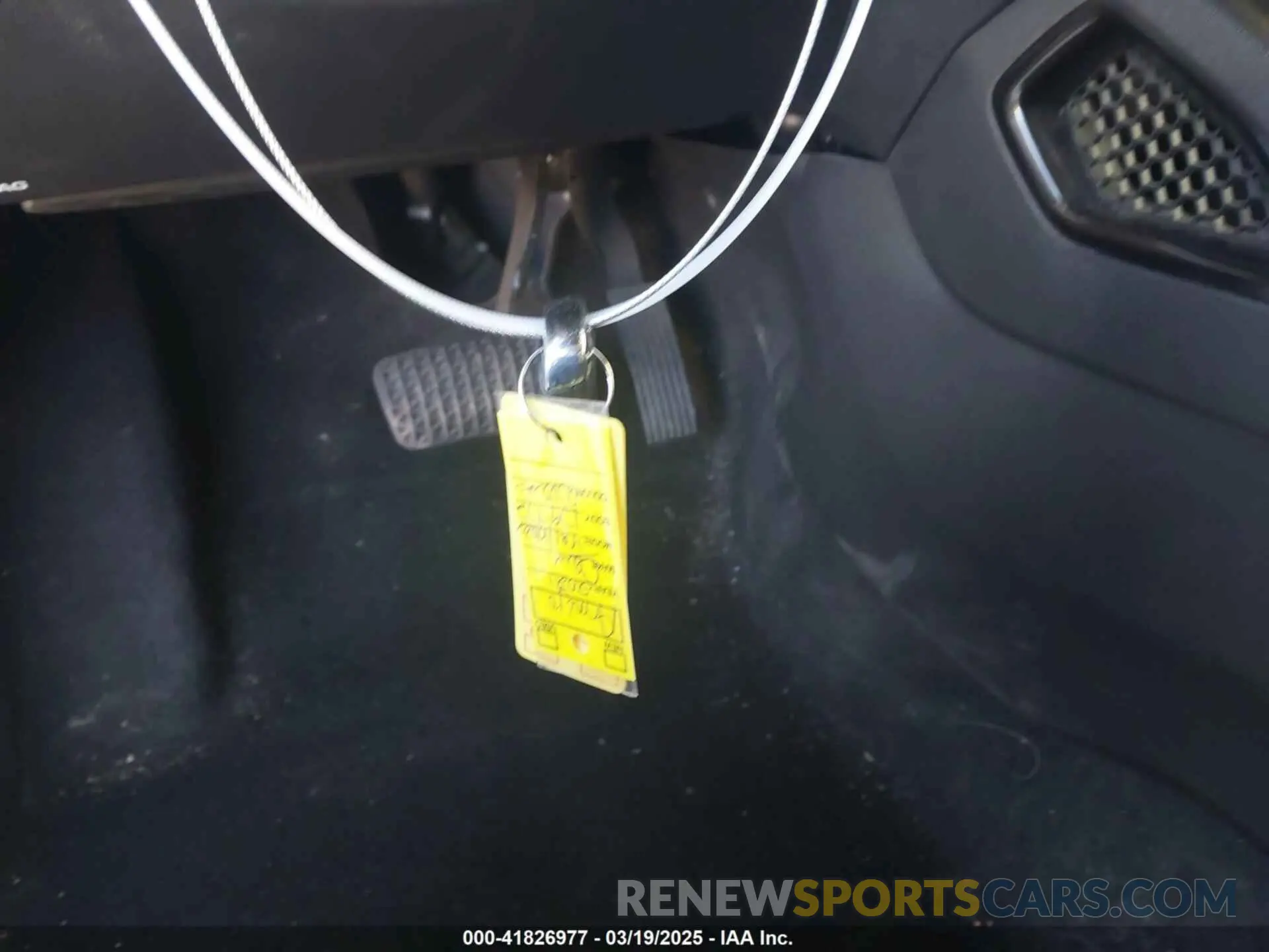 11 Photograph of a damaged car KL79MPSL3MB156441 CHEVROLET TRAILBLAZER 2021