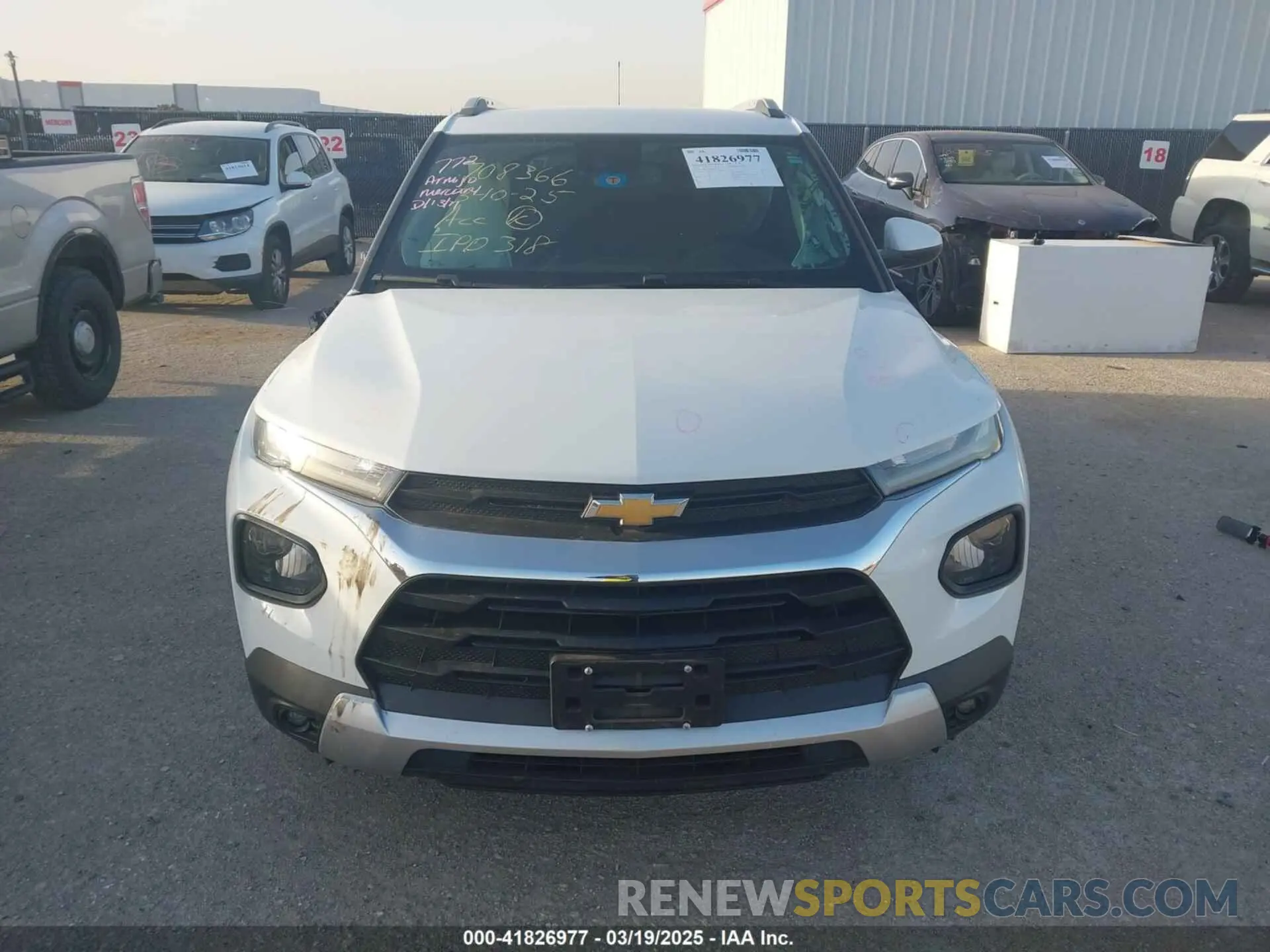 12 Photograph of a damaged car KL79MPSL3MB156441 CHEVROLET TRAILBLAZER 2021