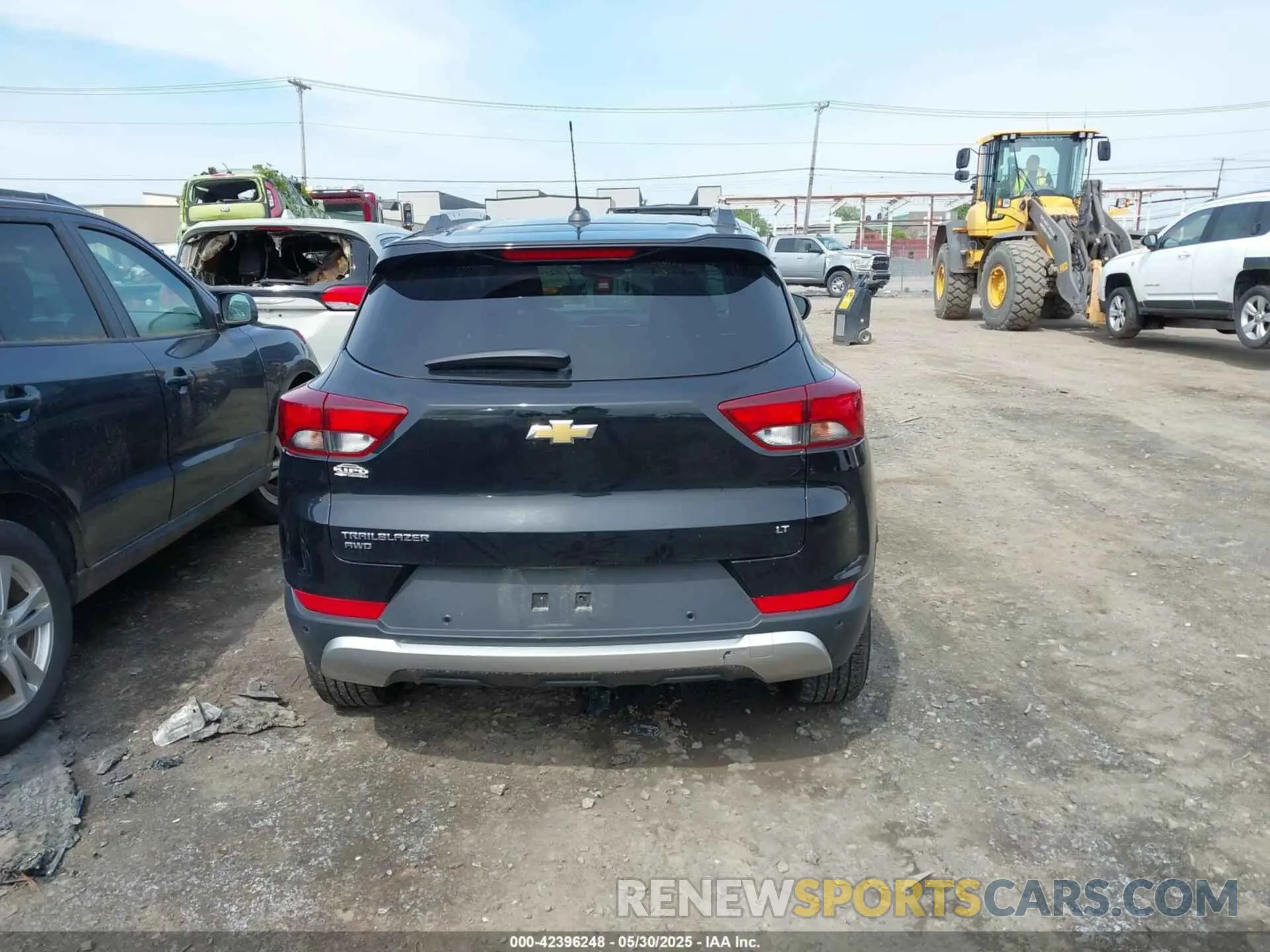 17 Photograph of a damaged car KL79MRSL5MB138339 CHEVROLET TRAILBLAZER 2021