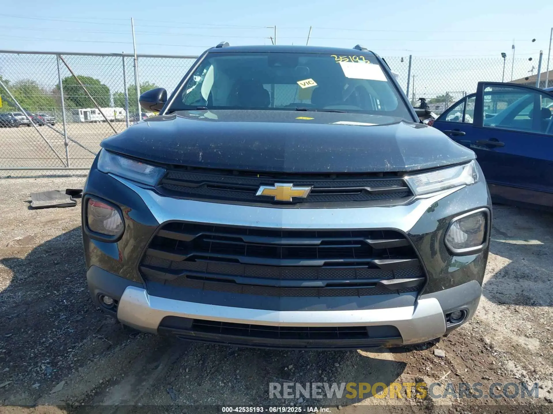 12 Photograph of a damaged car KL79MRSL6MB121226 CHEVROLET TRAILBLAZER 2021