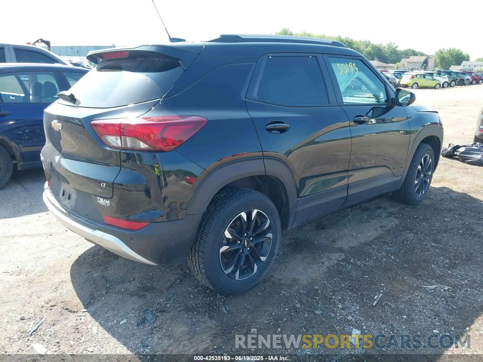 4 Photograph of a damaged car KL79MRSL6MB121226 CHEVROLET TRAILBLAZER 2021