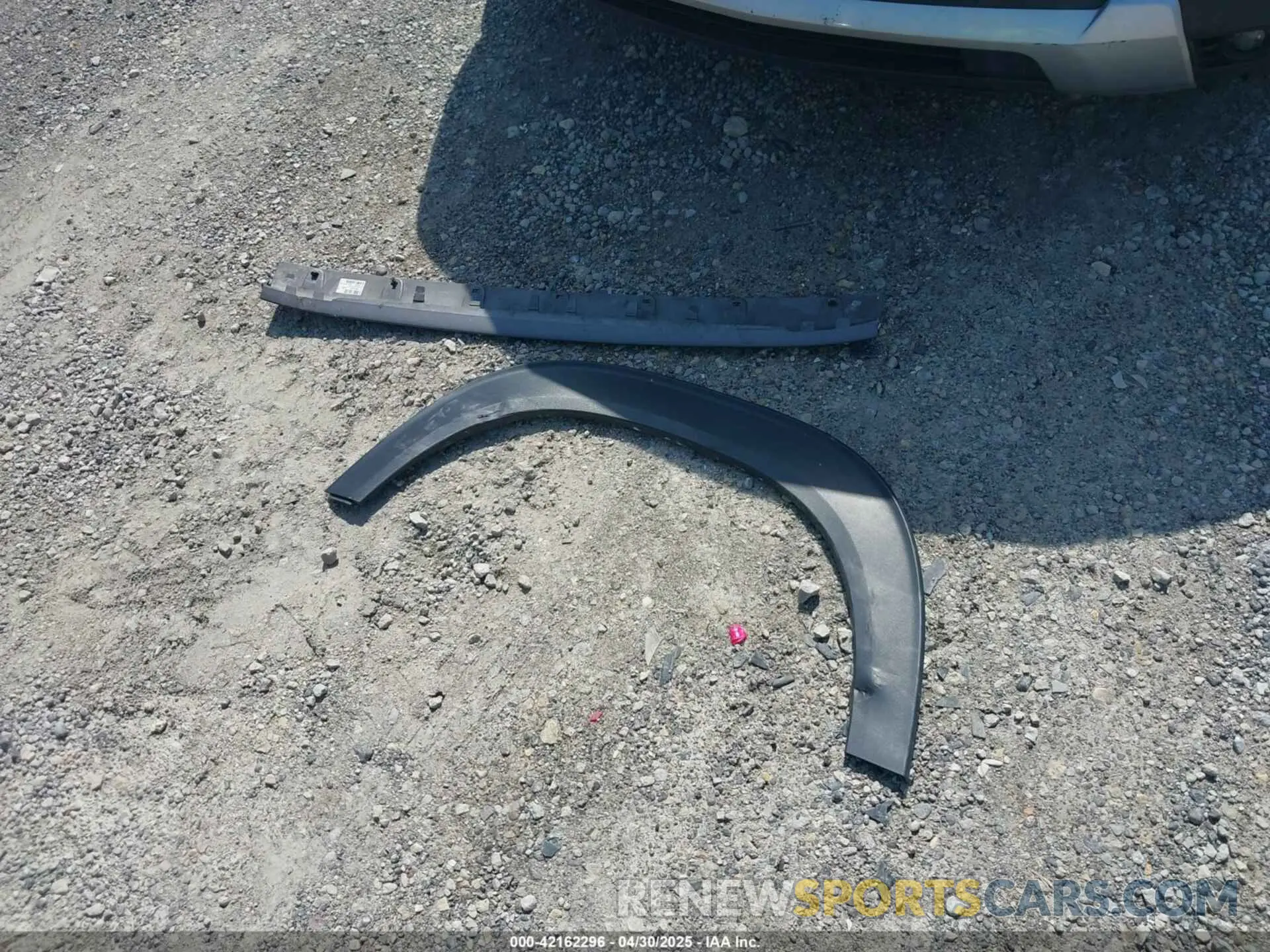 12 Photograph of a damaged car KL79MRSL7MB168975 CHEVROLET TRAILBLAZER 2021