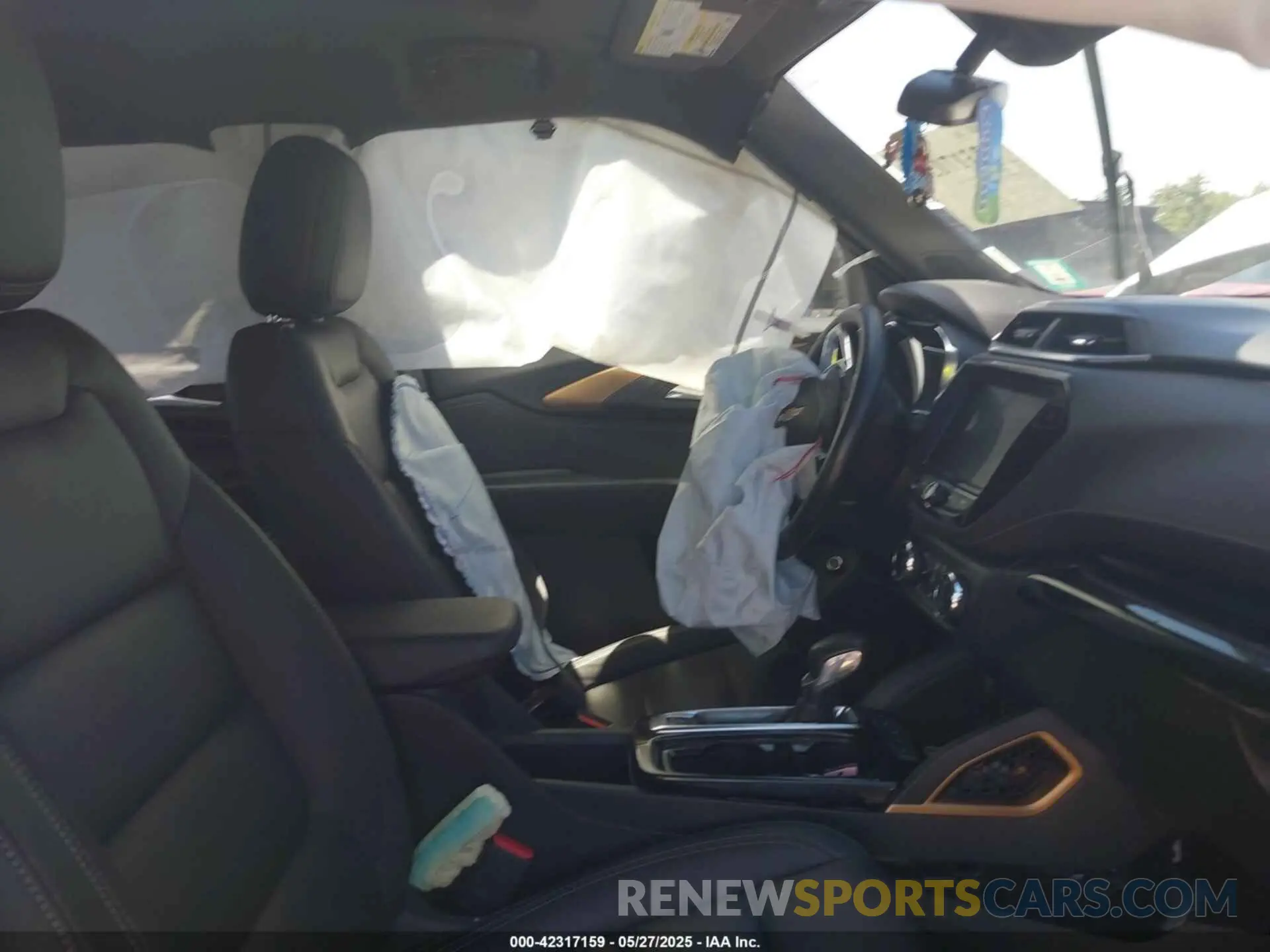 5 Photograph of a damaged car KL79MSSL1MB143545 CHEVROLET TRAILBLAZER 2021