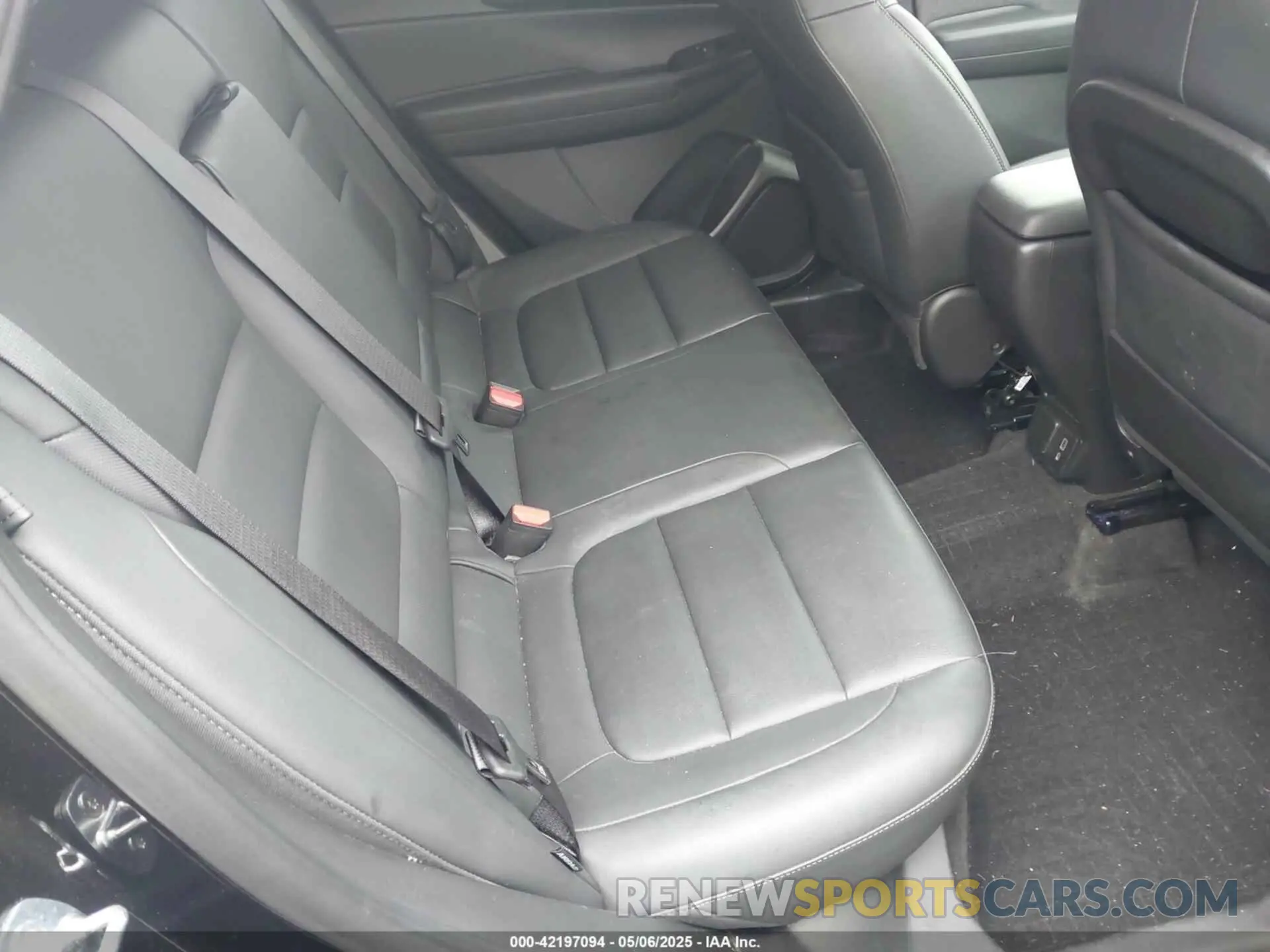 8 Photograph of a damaged car KL79MSSL2MB016304 CHEVROLET TRAILBLAZER 2021