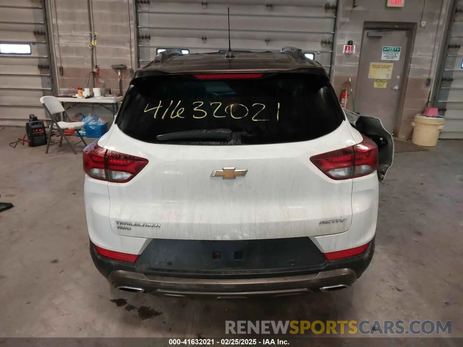 16 Photograph of a damaged car KL79MSSL3MB163182 CHEVROLET TRAILBLAZER 2021