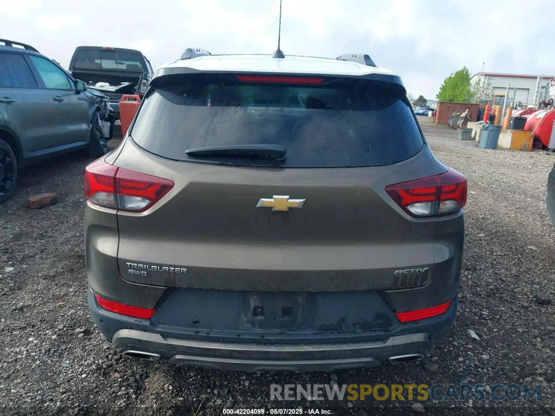 16 Photograph of a damaged car KL79MSSL4MB130675 CHEVROLET TRAILBLAZER 2021