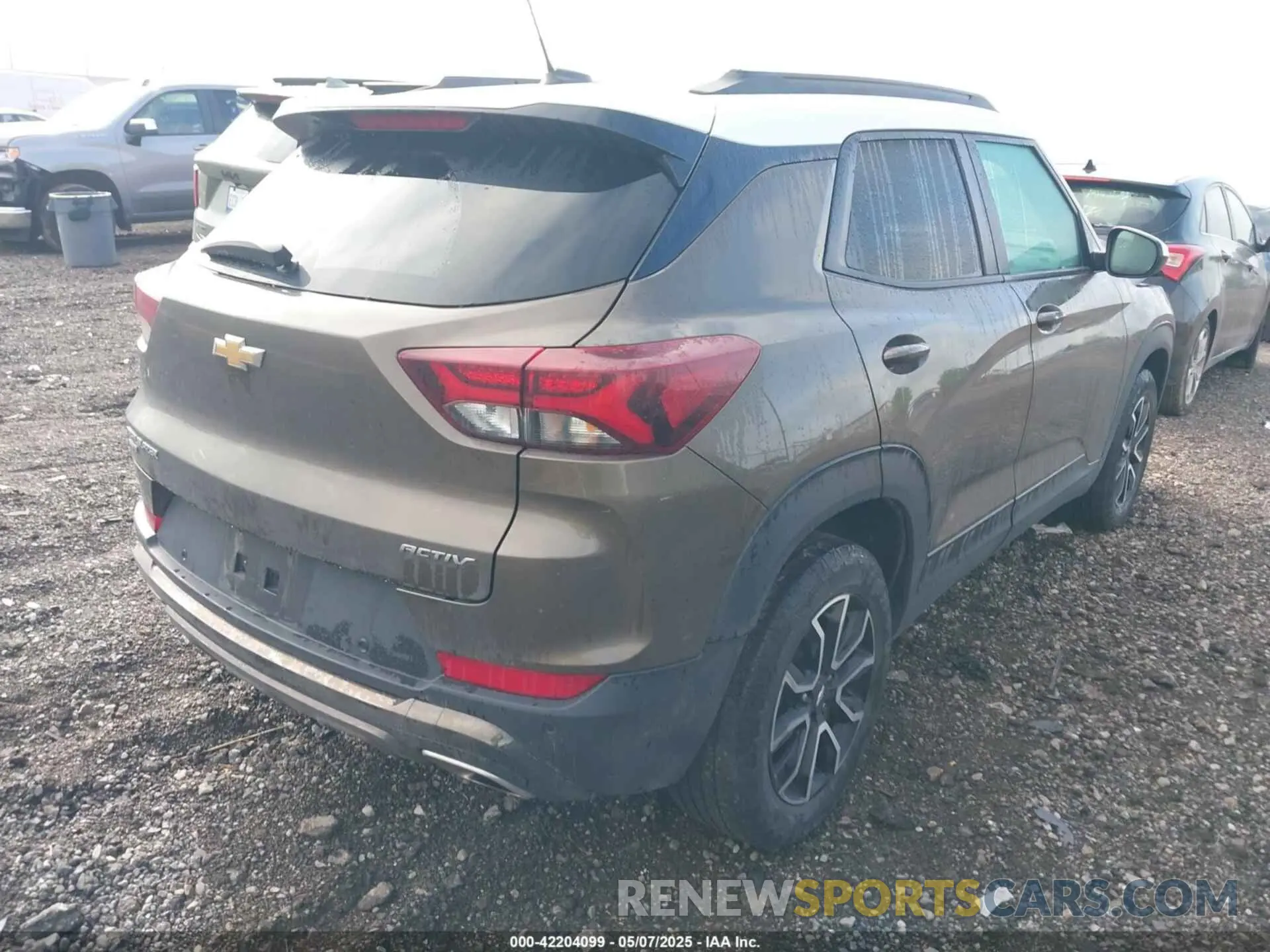4 Photograph of a damaged car KL79MSSL4MB130675 CHEVROLET TRAILBLAZER 2021