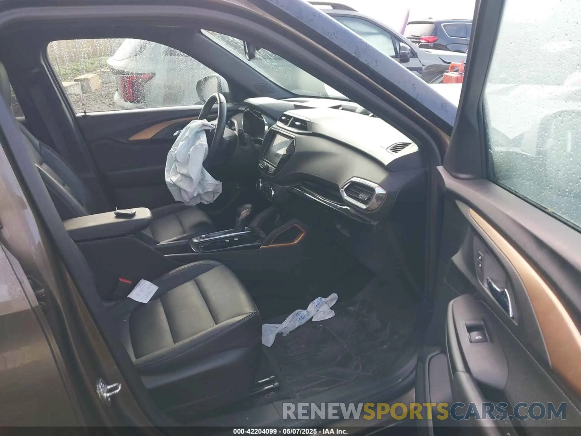 5 Photograph of a damaged car KL79MSSL4MB130675 CHEVROLET TRAILBLAZER 2021