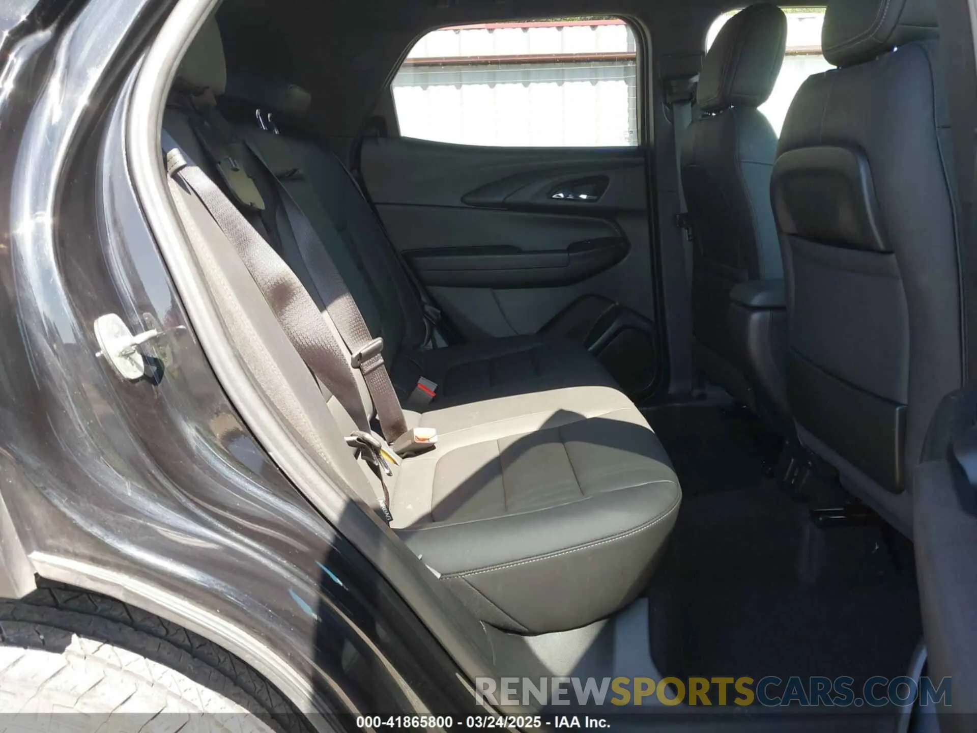 8 Фотография поврежденного автомобиля KL79MSSL7MB163055 CHEVROLET TRAILBLAZER 2021