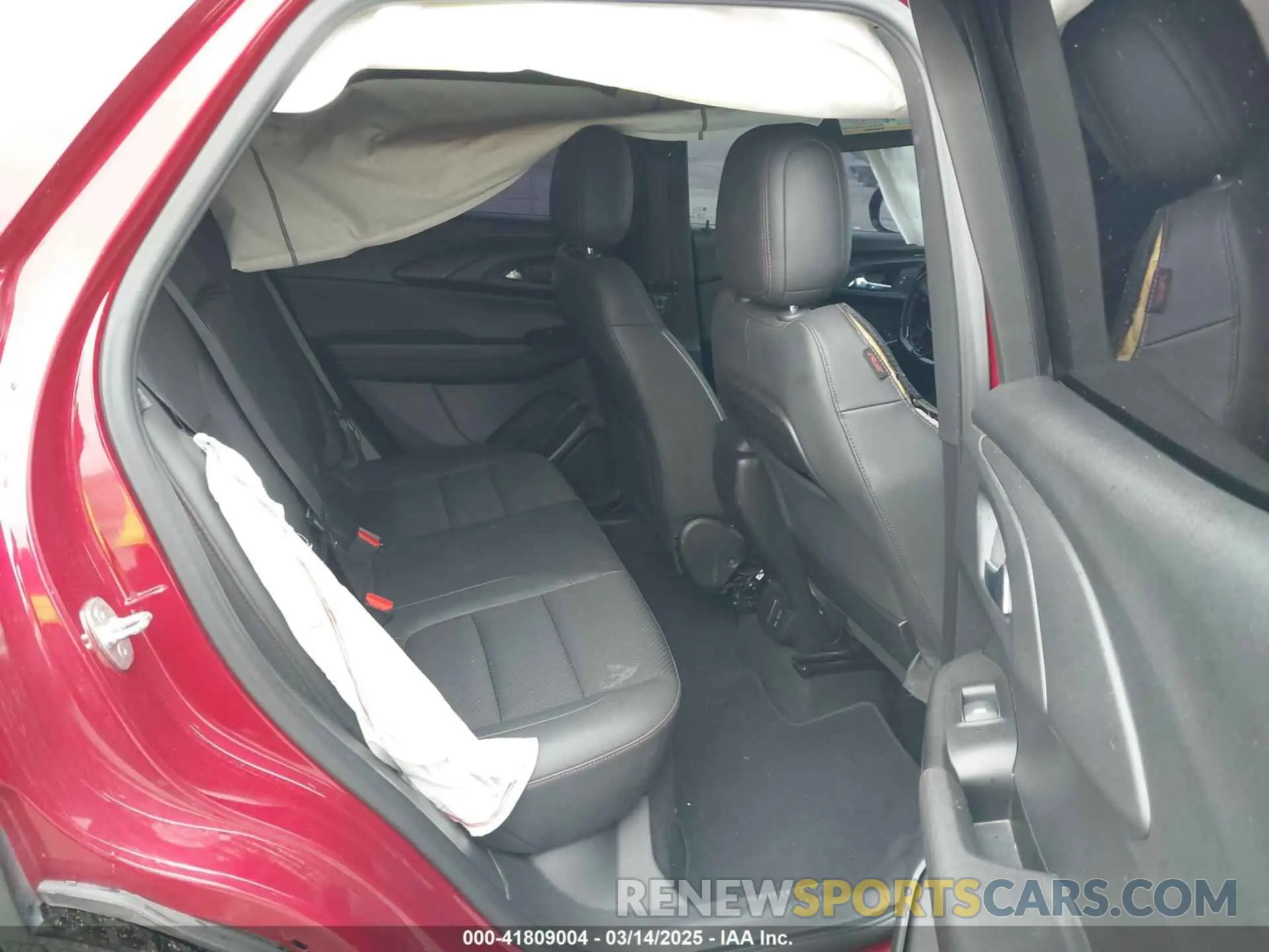 8 Photograph of a damaged car KL79MTSL1MB009611 CHEVROLET TRAILBLAZER 2021