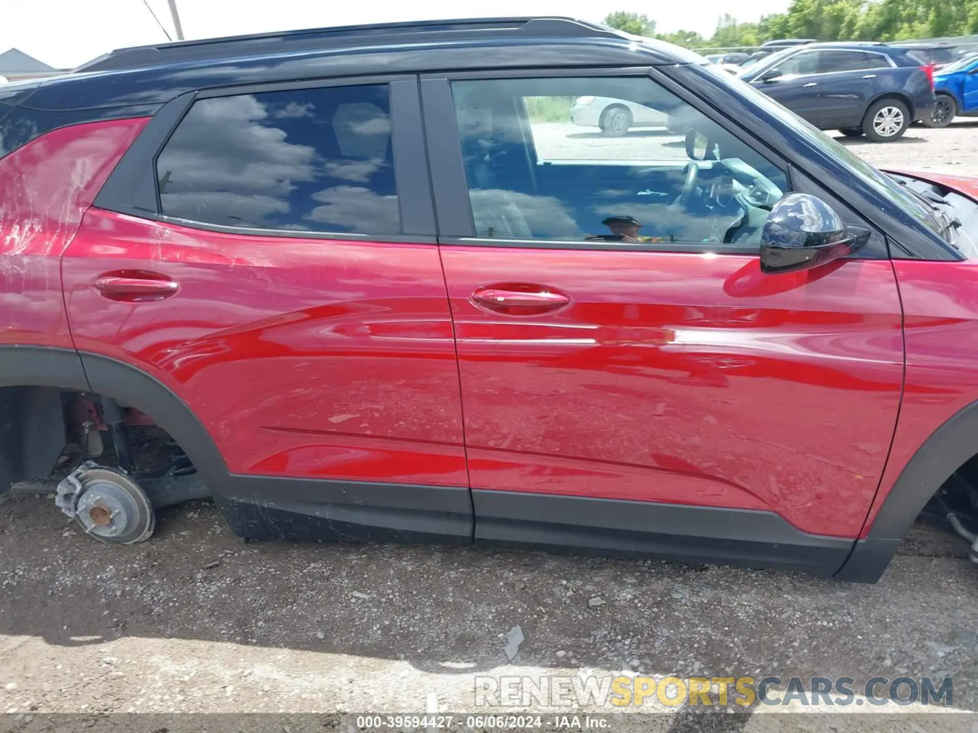 12 Photograph of a damaged car KL79MTSL1MB075253 CHEVROLET TRAILBLAZER 2021