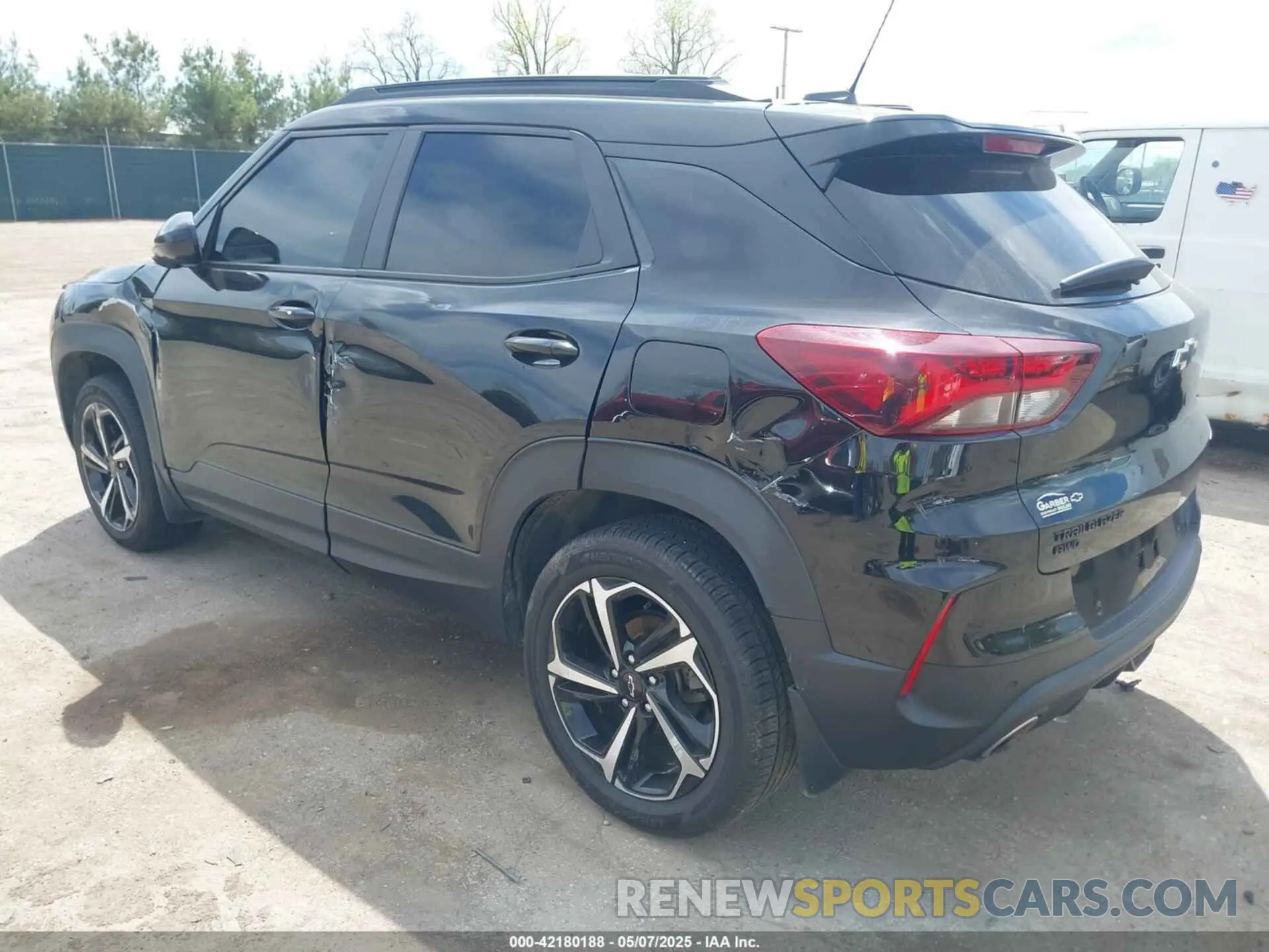 3 Photograph of a damaged car KL79MUSL1MB137577 CHEVROLET TRAILBLAZER 2021