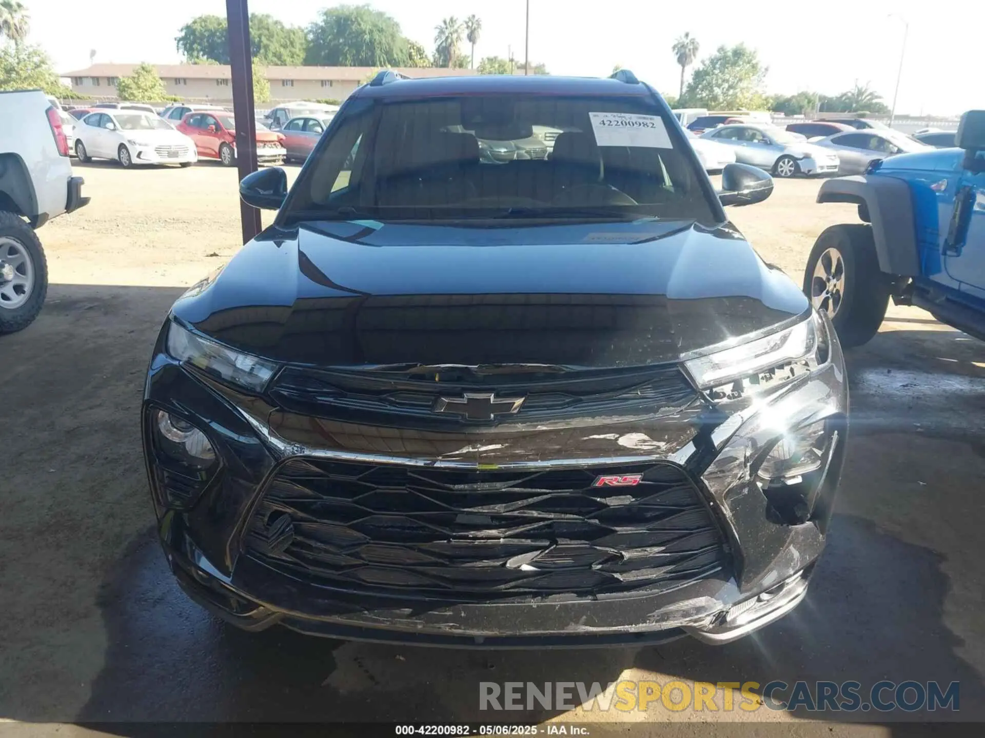 12 Photograph of a damaged car KL79MUSL2MB023216 CHEVROLET TRAILBLAZER 2021
