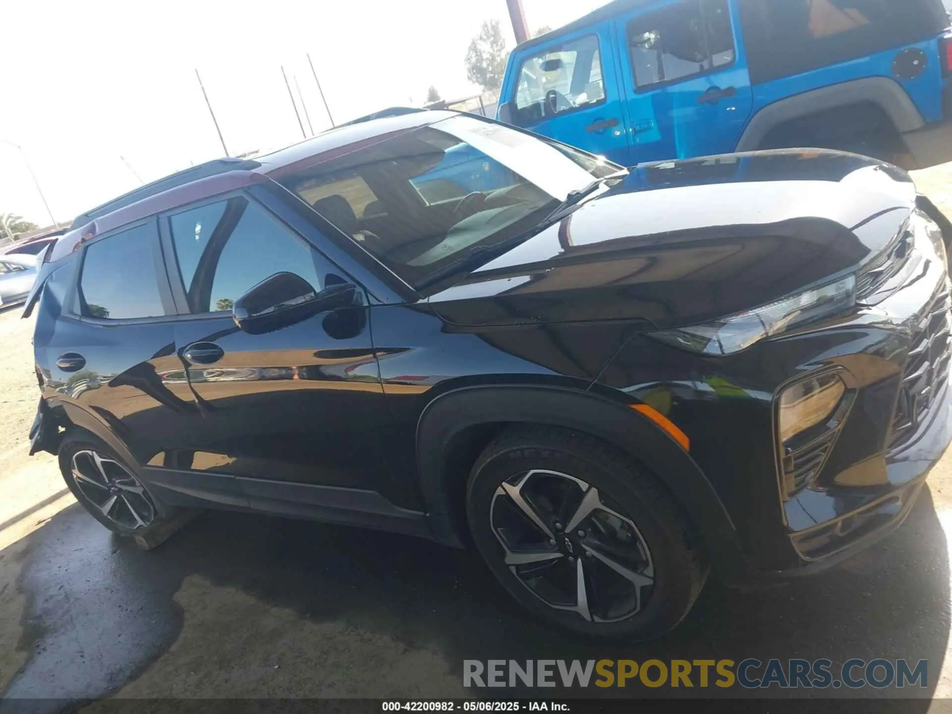 13 Photograph of a damaged car KL79MUSL2MB023216 CHEVROLET TRAILBLAZER 2021