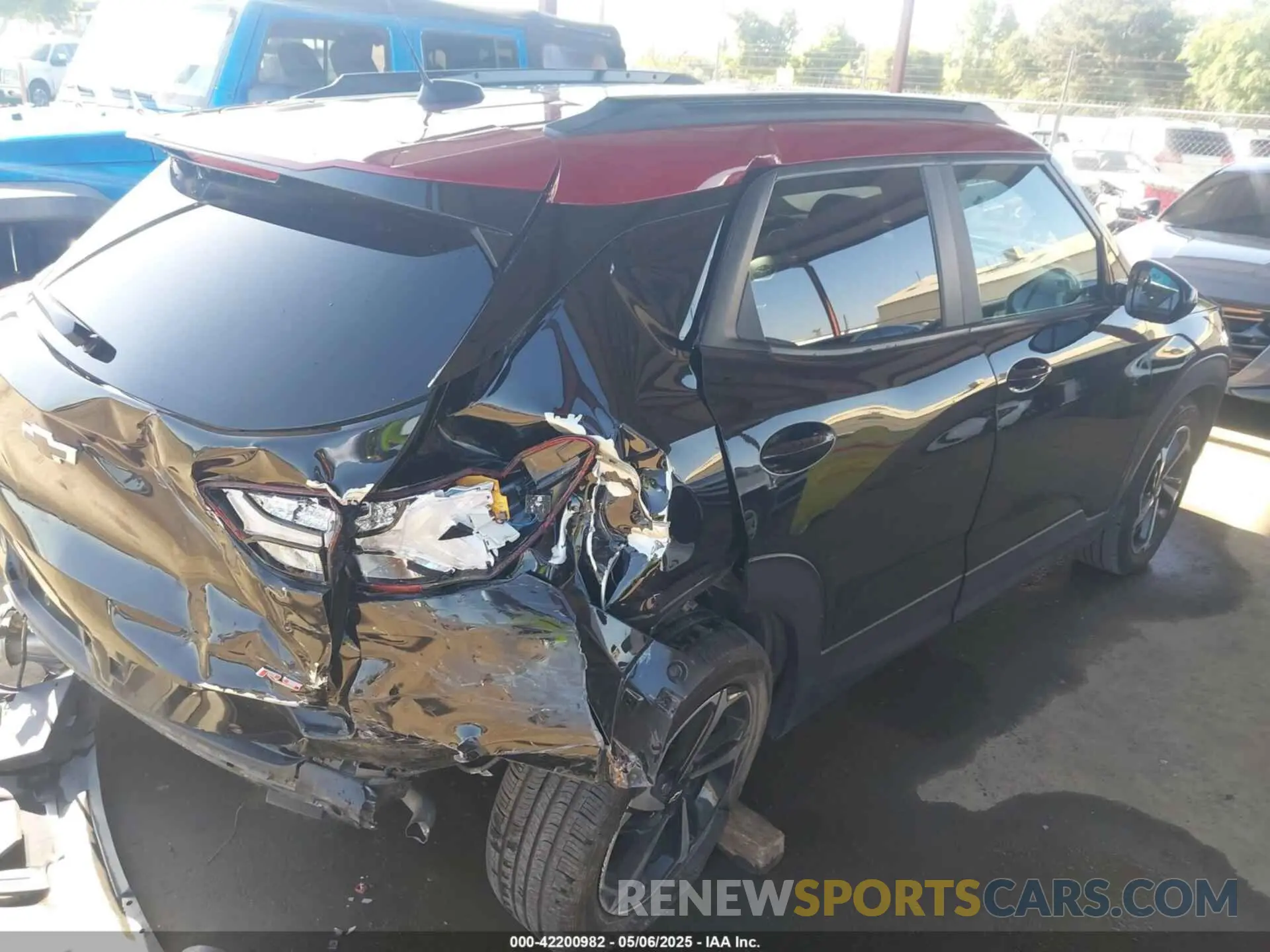 4 Photograph of a damaged car KL79MUSL2MB023216 CHEVROLET TRAILBLAZER 2021