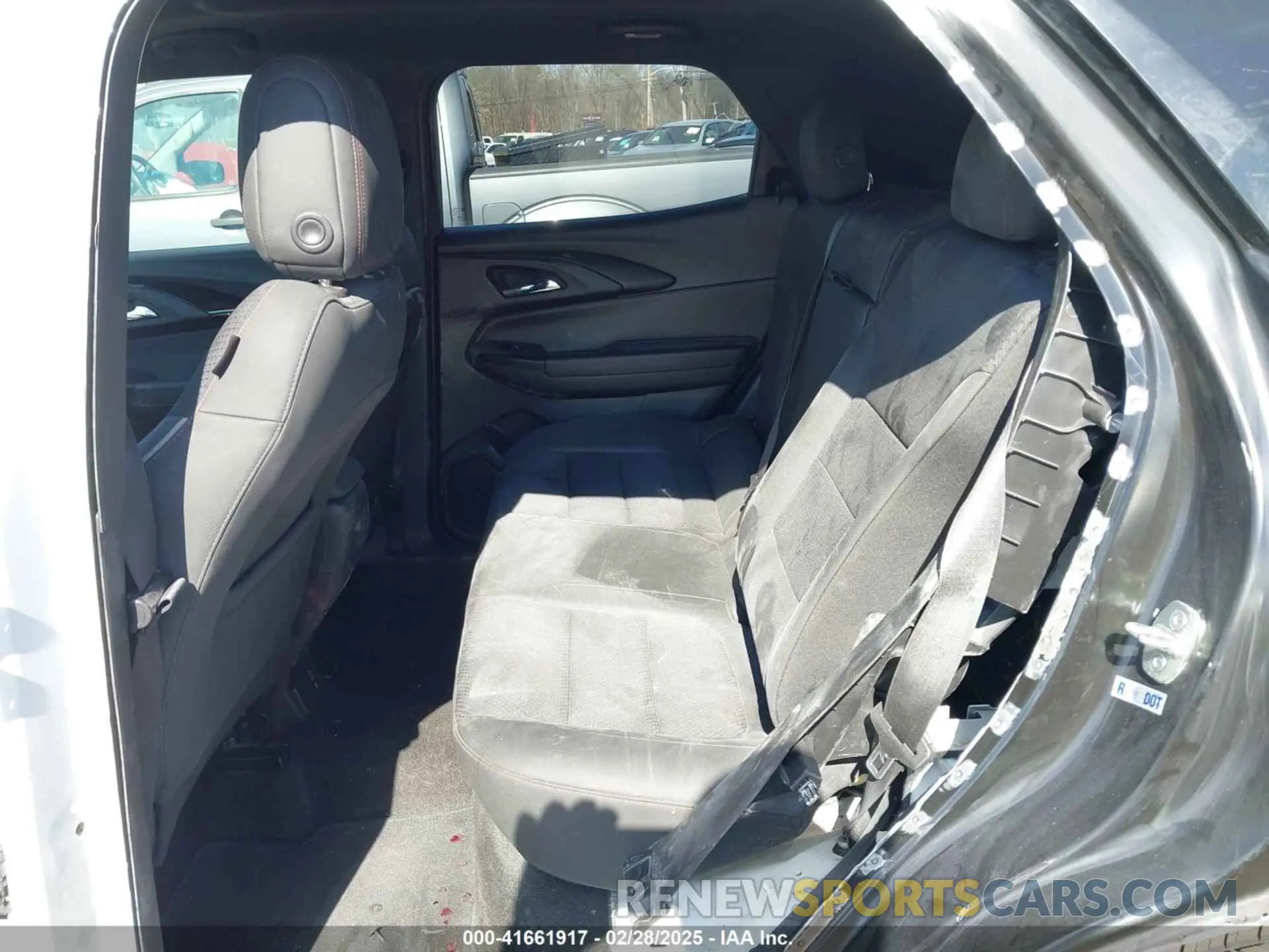 8 Photograph of a damaged car KL79MUSL2MB174573 CHEVROLET TRAILBLAZER 2021