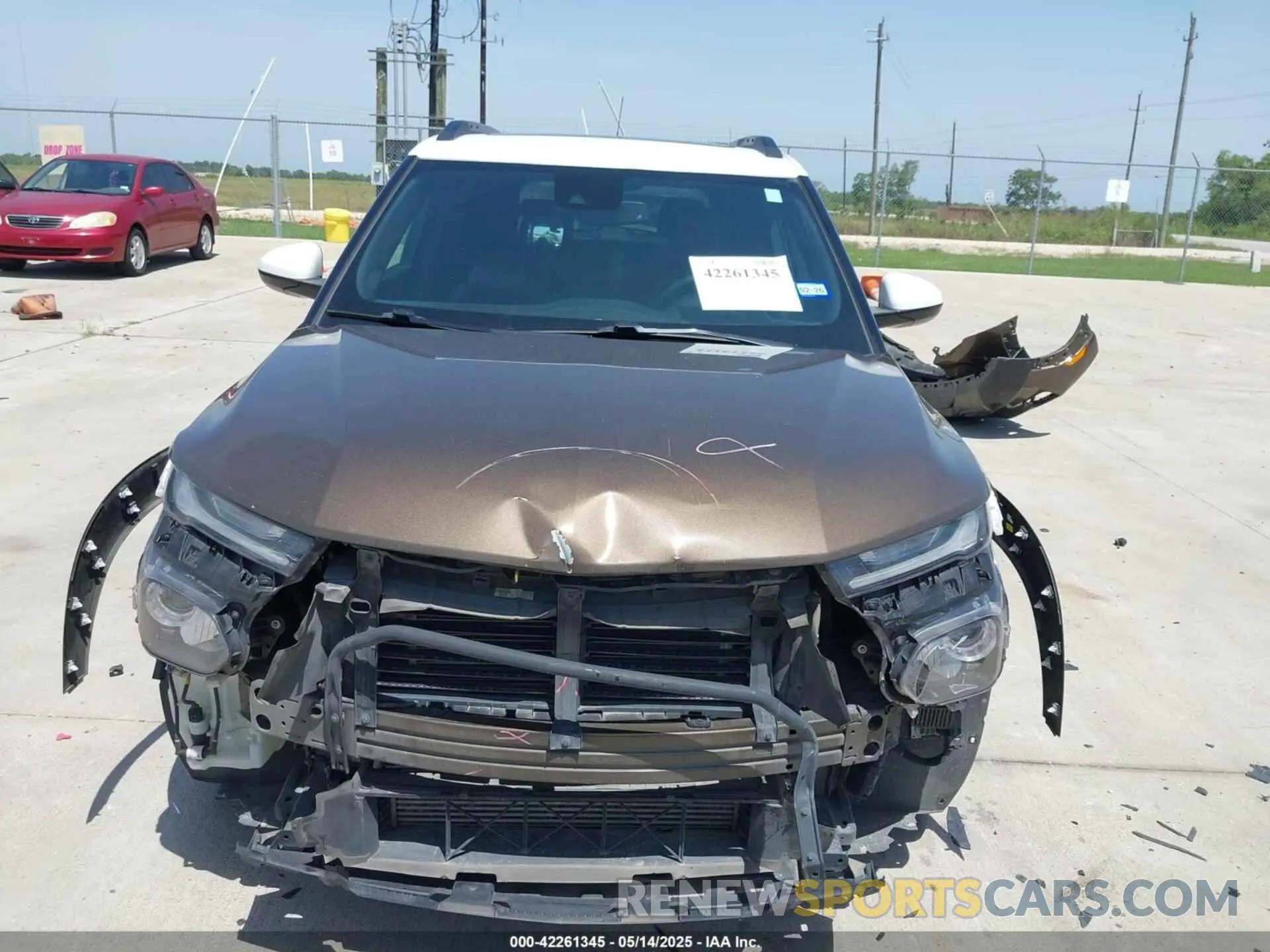 12 Photograph of a damaged car KL79MVSL0MB072646 CHEVROLET TRAILBLAZER 2021