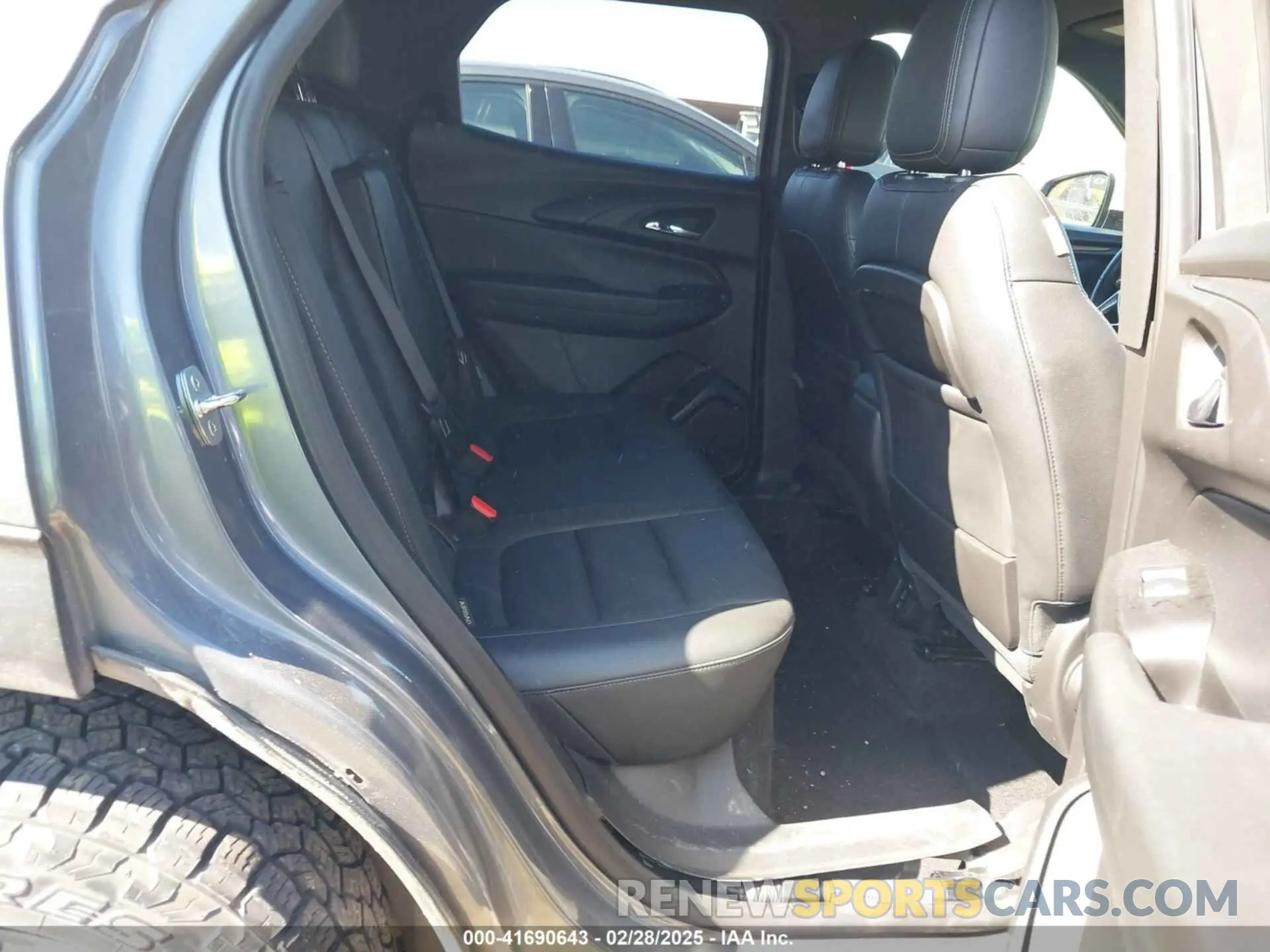 8 Photograph of a damaged car KL79MVSL6MB066575 CHEVROLET TRAILBLAZER 2021