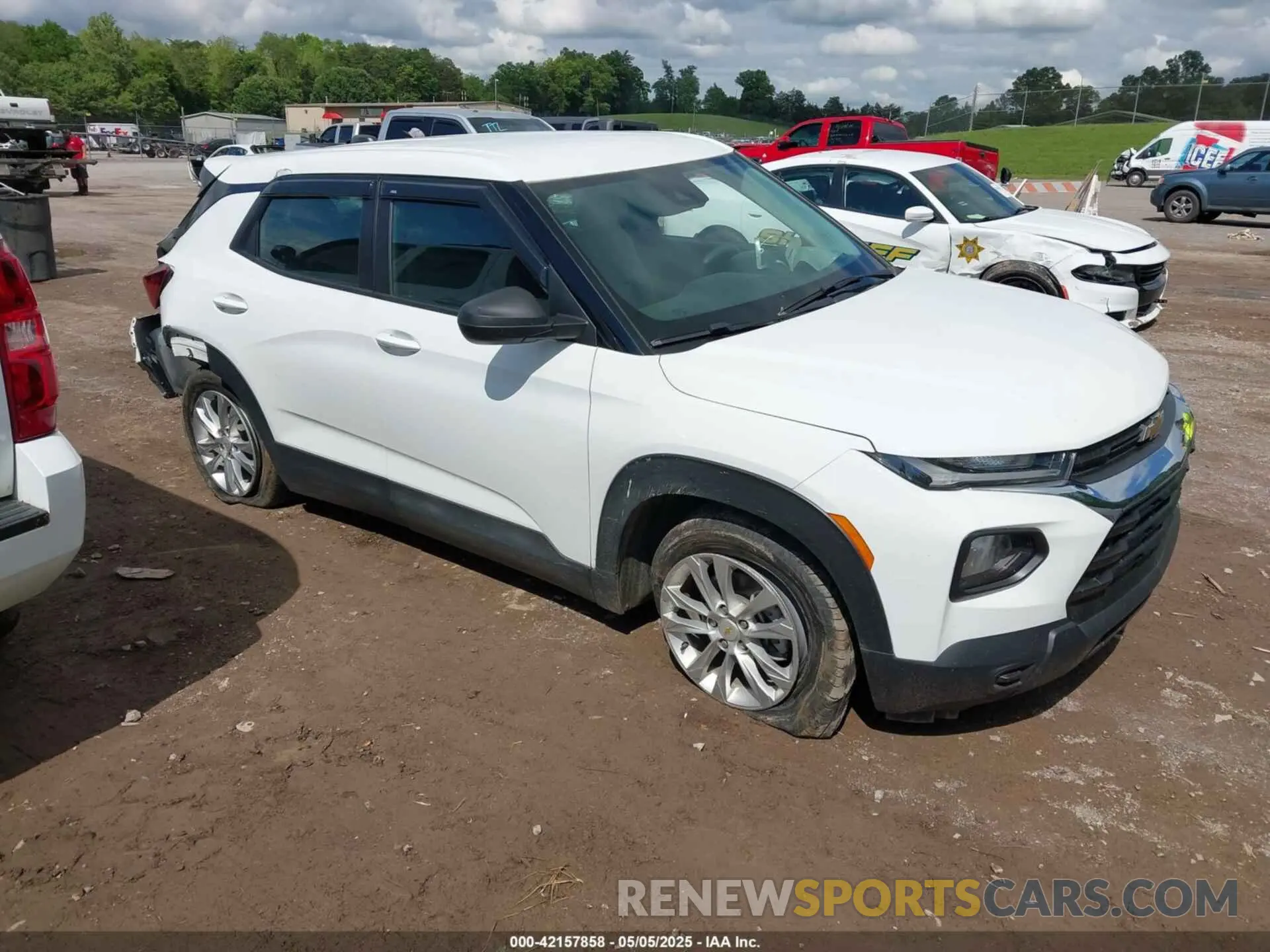 1 Photograph of a damaged car KL79MMS21NB104751 CHEVROLET TRAILBLAZER 2022