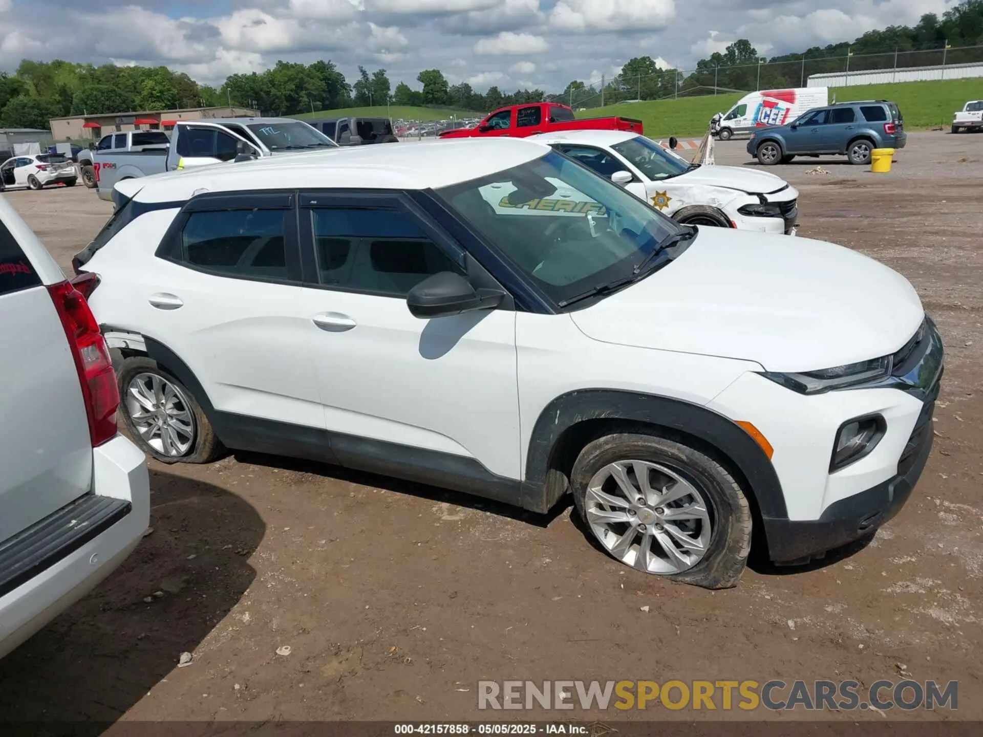 13 Photograph of a damaged car KL79MMS21NB104751 CHEVROLET TRAILBLAZER 2022