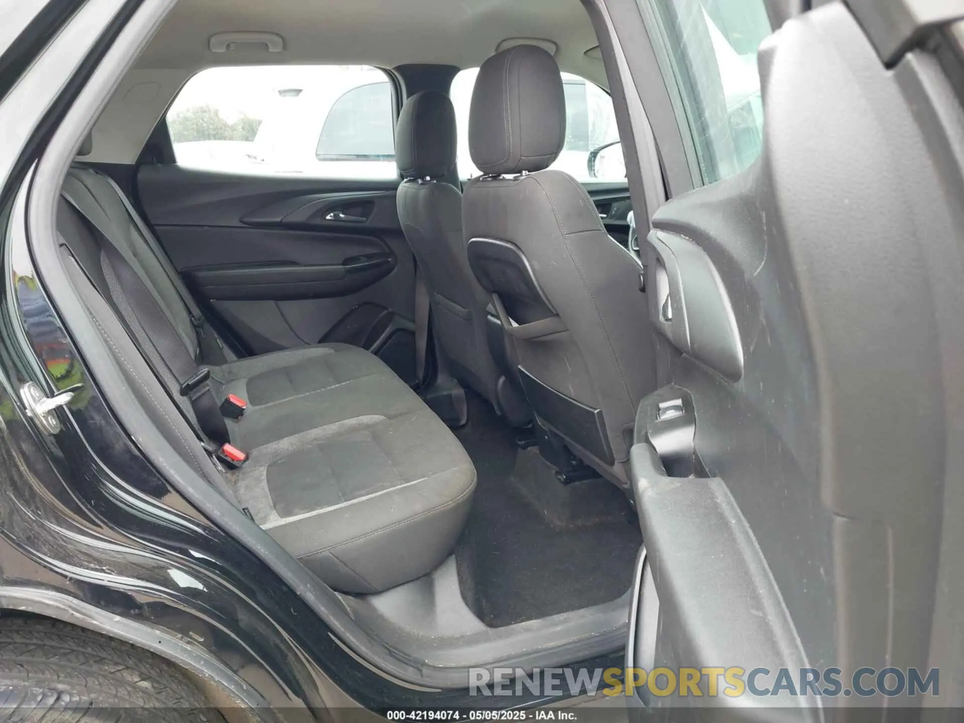 8 Фотография поврежденного автомобиля KL79MMS28NB103547 CHEVROLET TRAILBLAZER 2022