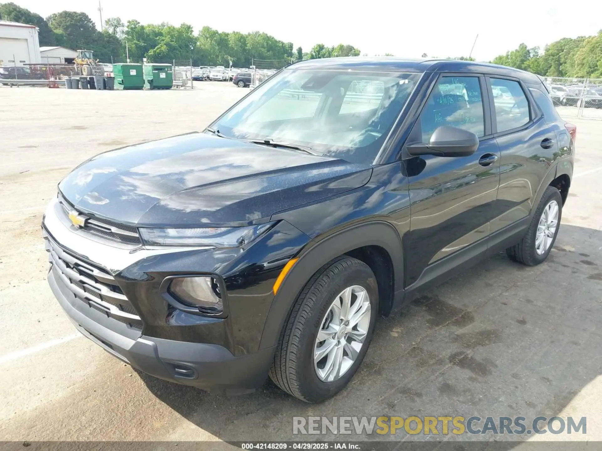 2 Фотография поврежденного автомобиля KL79MMS29NB136993 CHEVROLET TRAILBLAZER 2022