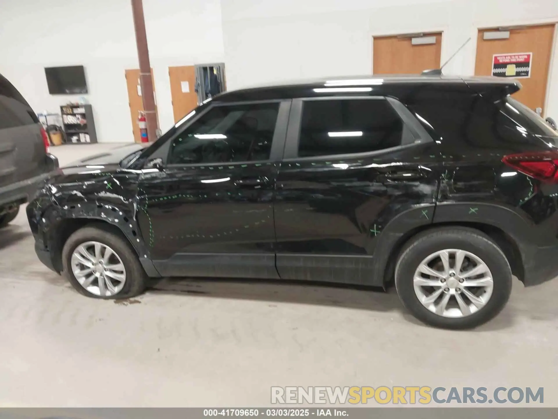 15 Photograph of a damaged car KL79MNSL2NB014071 CHEVROLET TRAILBLAZER 2022