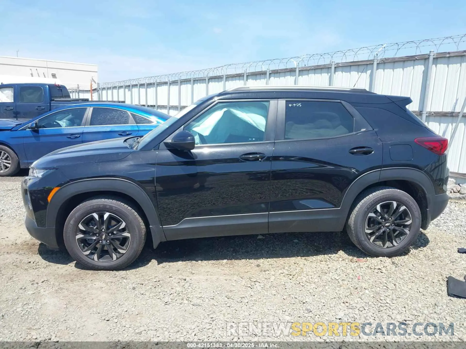 14 Photograph of a damaged car KL79MPS21NB136469 CHEVROLET TRAILBLAZER 2022