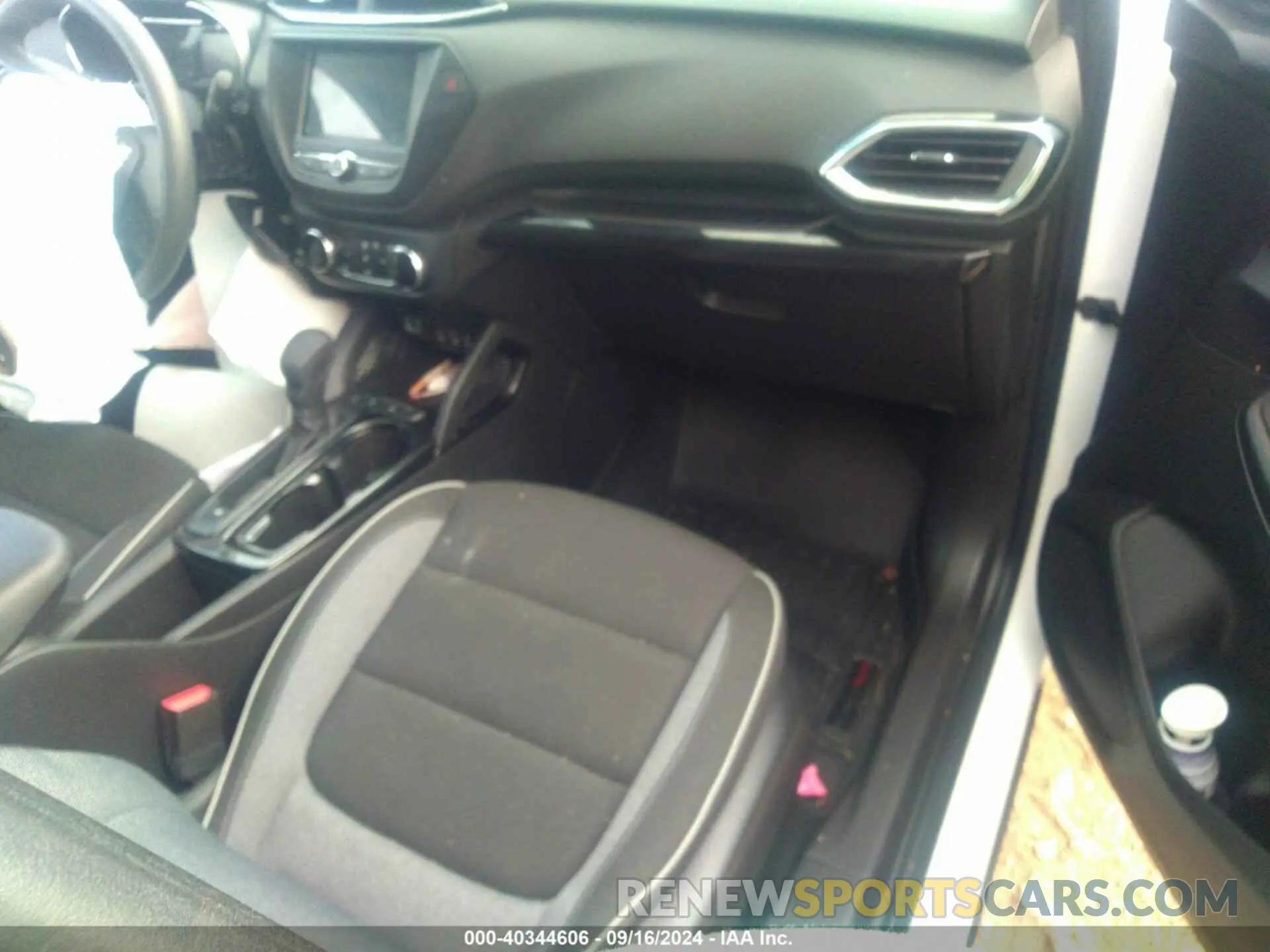 5 Photograph of a damaged car KL79MPS24NB123313 CHEVROLET TRAILBLAZER 2022