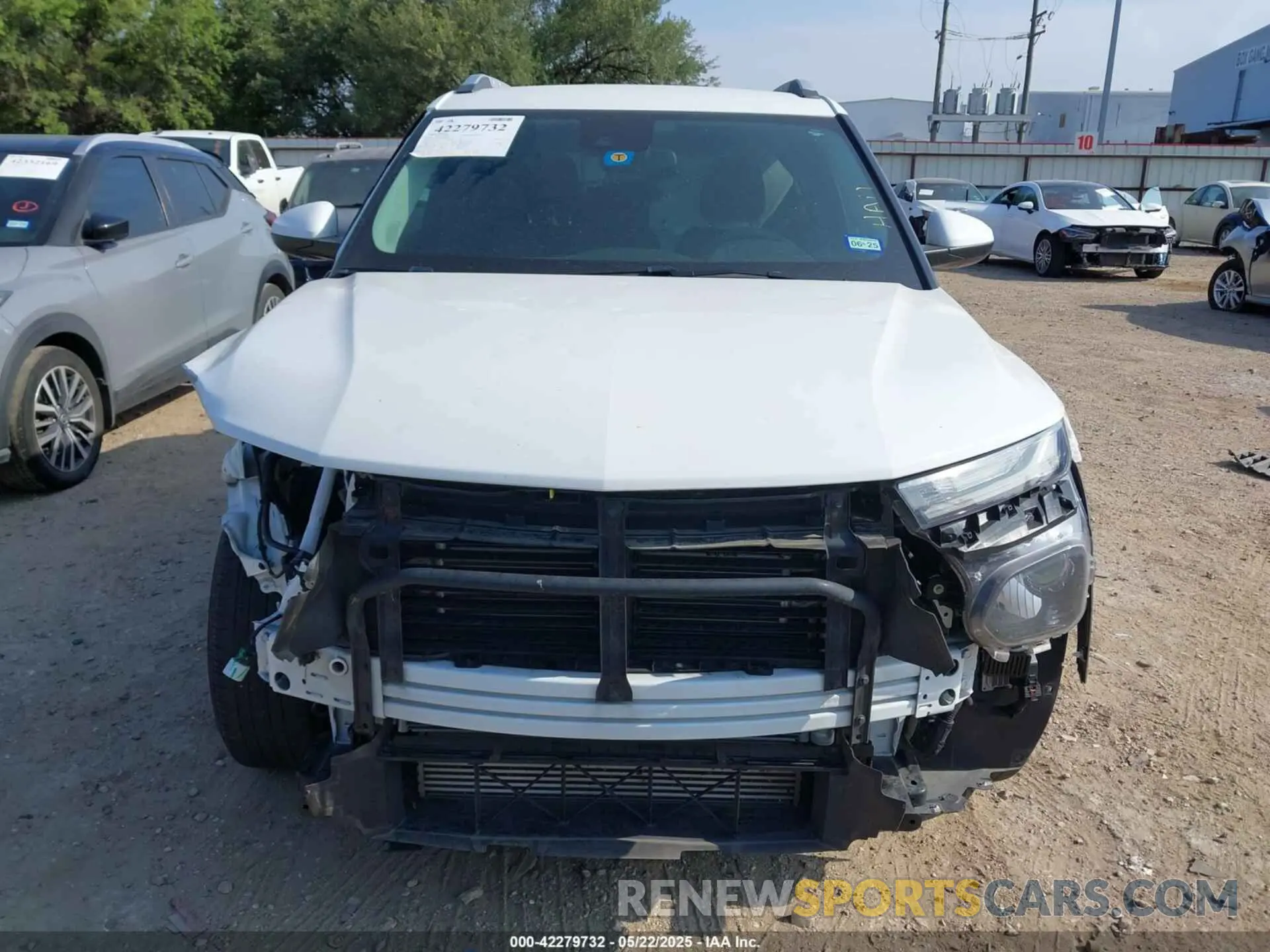 13 Photograph of a damaged car KL79MPS26NB120882 CHEVROLET TRAILBLAZER 2022
