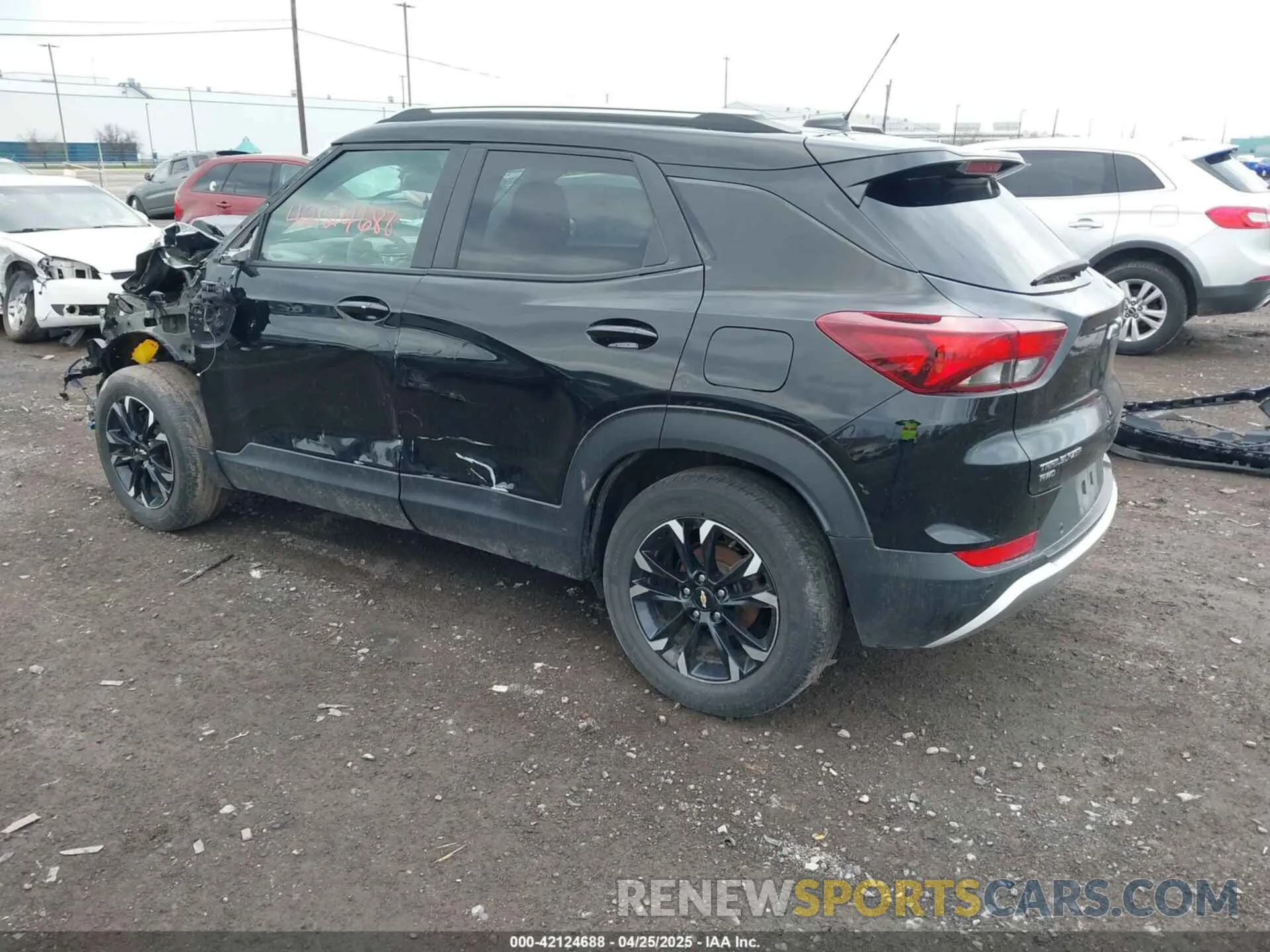 3 Фотография поврежденного автомобиля KL79MRSL0NB082375 CHEVROLET TRAILBLAZER 2022