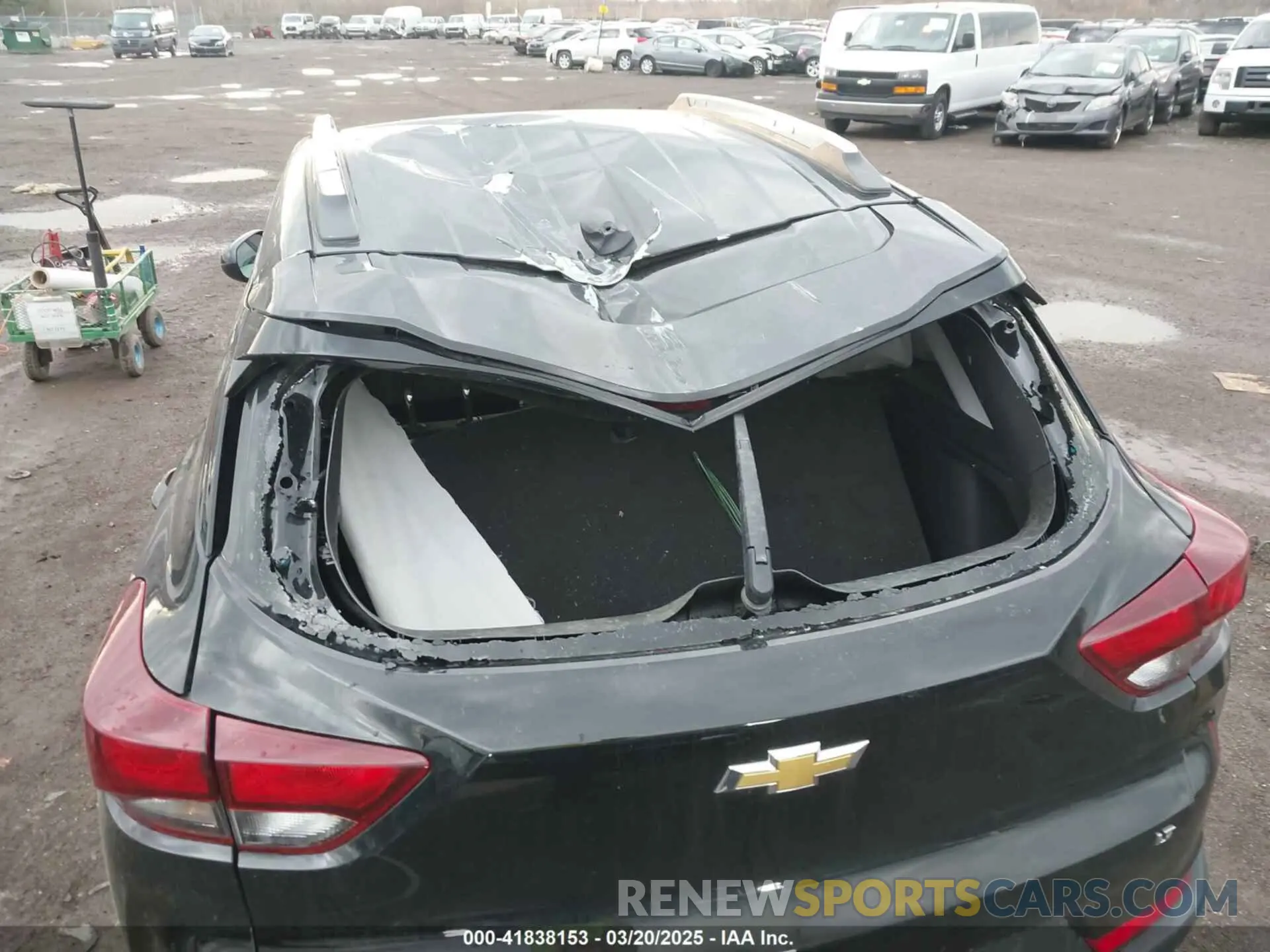 18 Photograph of a damaged car KL79MRSL2NB103484 CHEVROLET TRAILBLAZER 2022