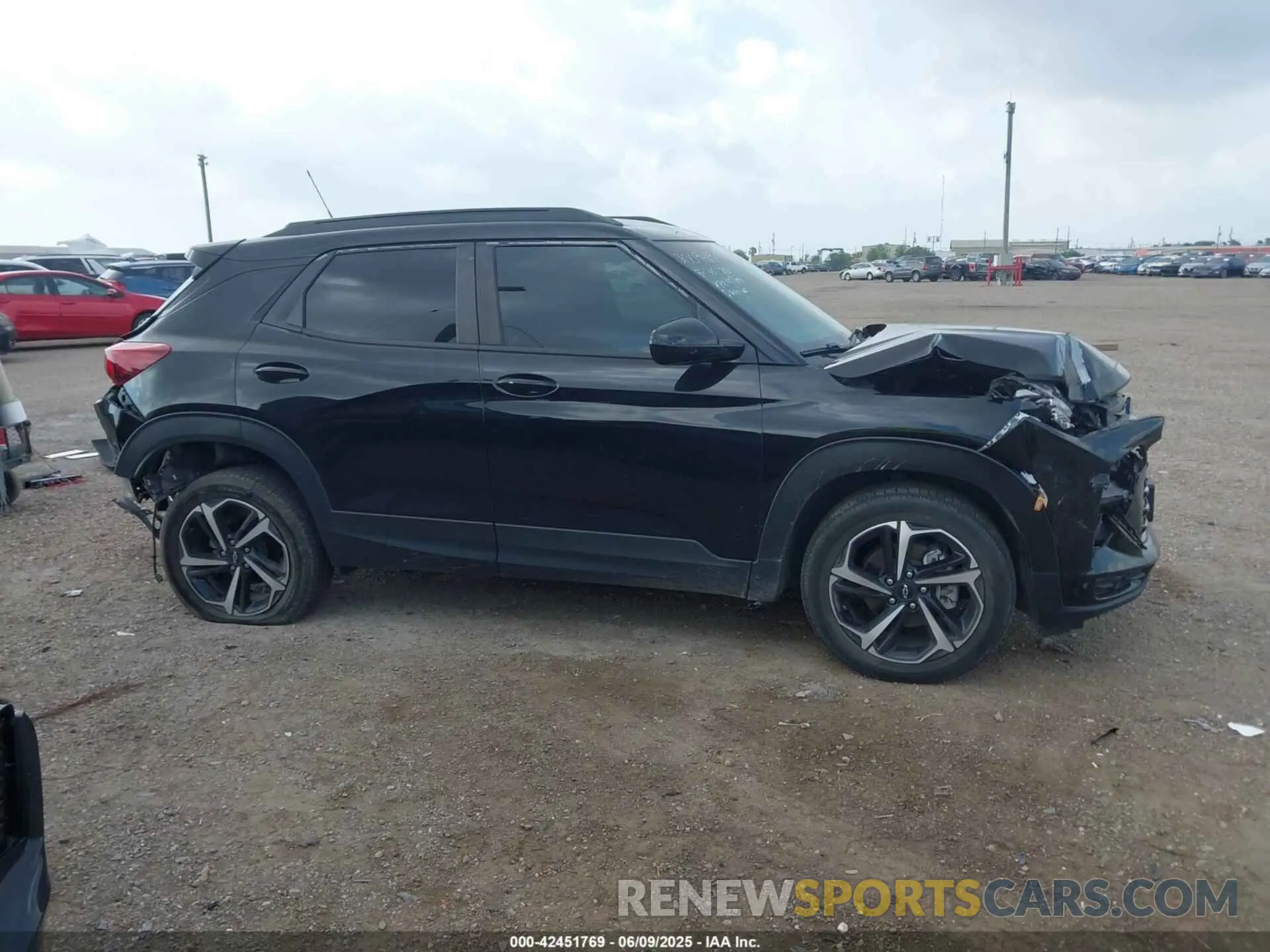 13 Фотография поврежденного автомобиля KL79MTSL0NB032718 CHEVROLET TRAILBLAZER 2022