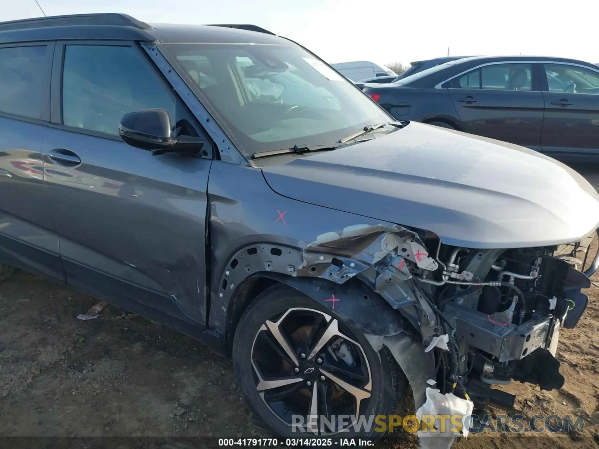 18 Photograph of a damaged car KL79MTSL0NB035652 CHEVROLET TRAILBLAZER 2022