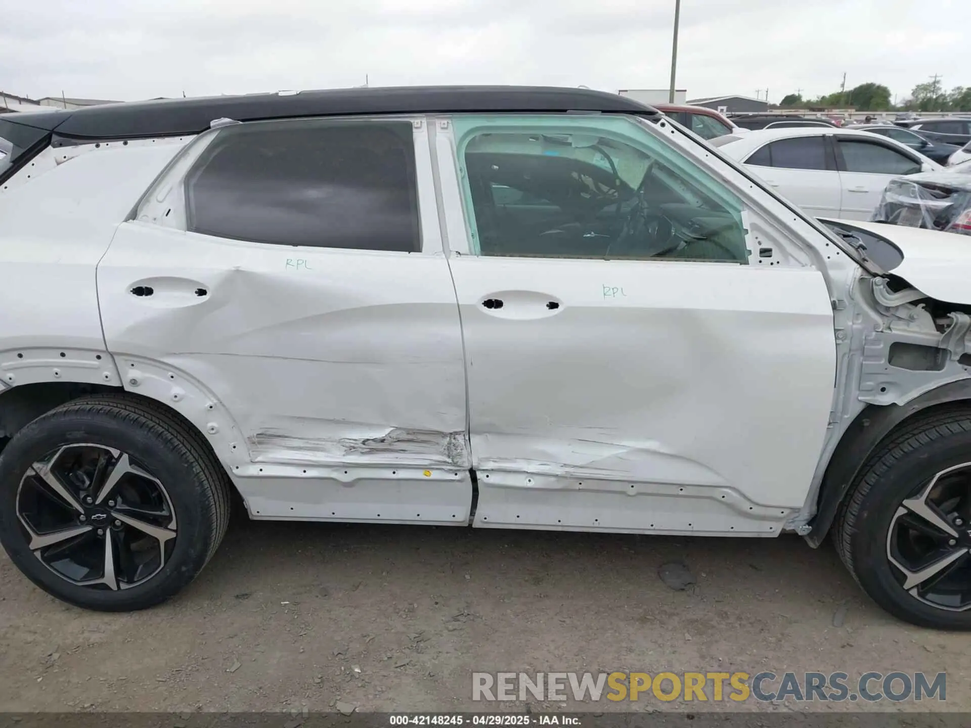 14 Photograph of a damaged car KL79MTSL3NB118959 CHEVROLET TRAILBLAZER 2022